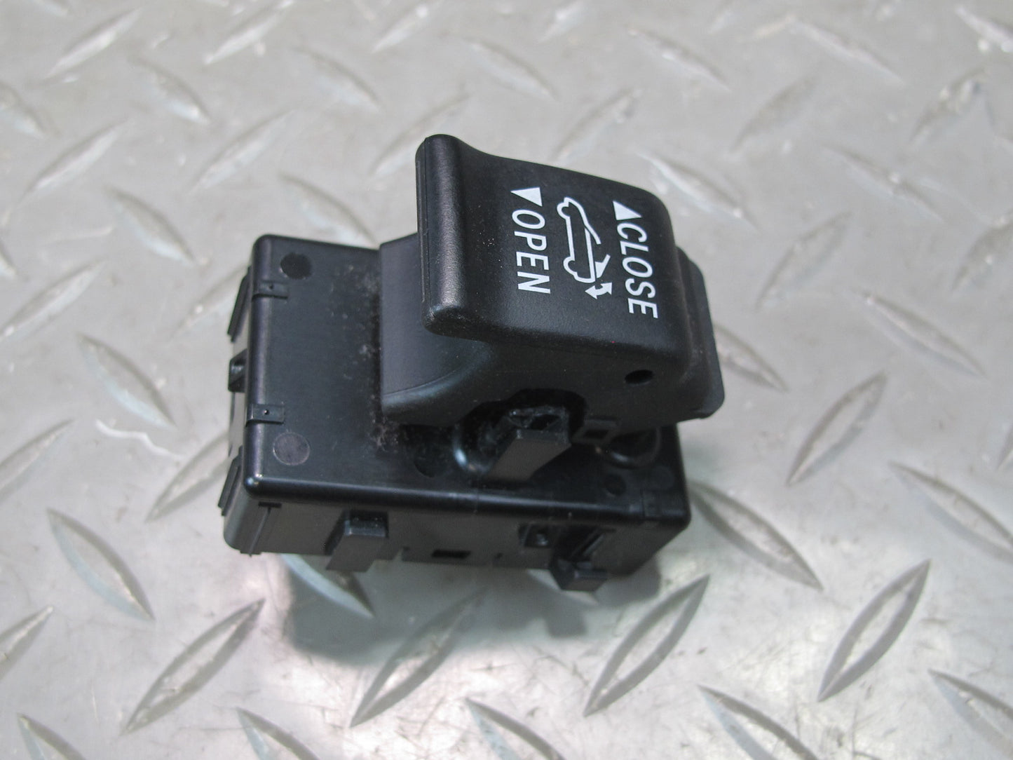 10-11 Lexus GSE20L IS350 IS250 Convertible TOP Roof Button Switch OEM