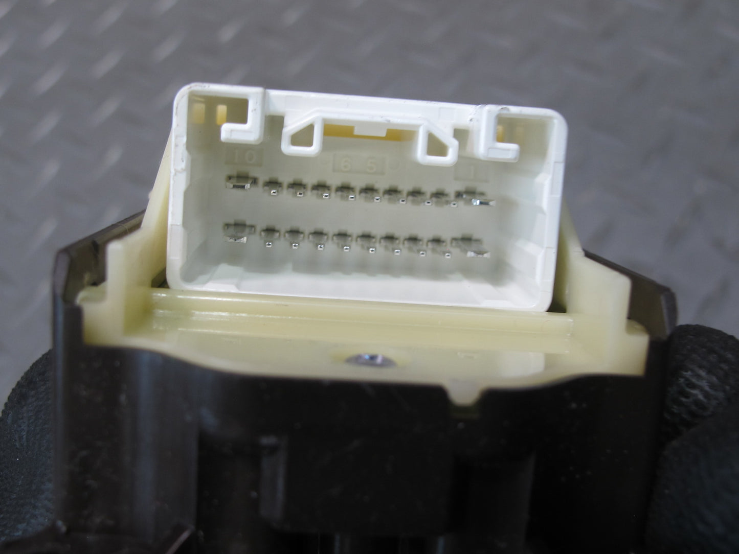 10-11 Lexus IS250 IS350 Convertible Left Door Master Power Window Switch OEM