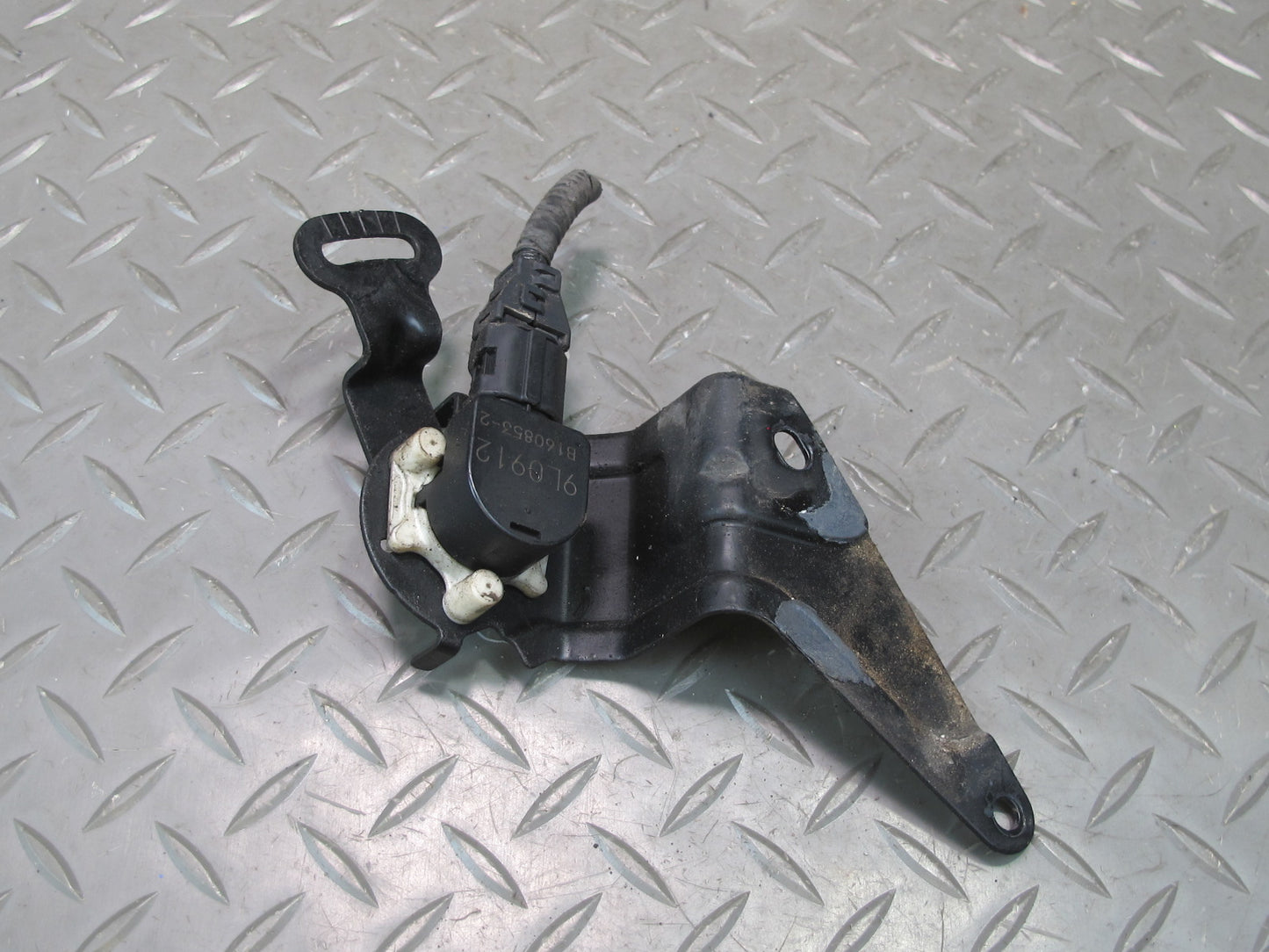 10-13 Lexus IS250 IS350 Front Left Suspension Height Level Sensor OEM