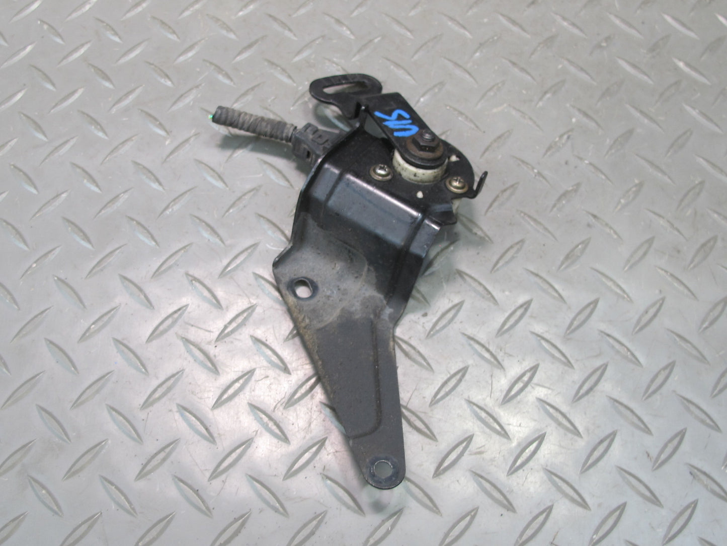 10-13 Lexus IS250 IS350 Front Left Suspension Height Level Sensor OEM