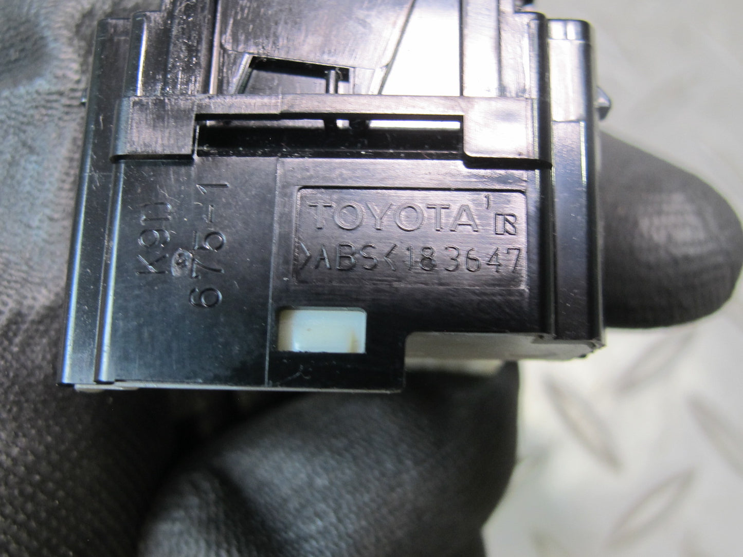 10-13 Lexus GSE20L IS350 IS250 Convertible Side View Mirror Adjust Switch OEM