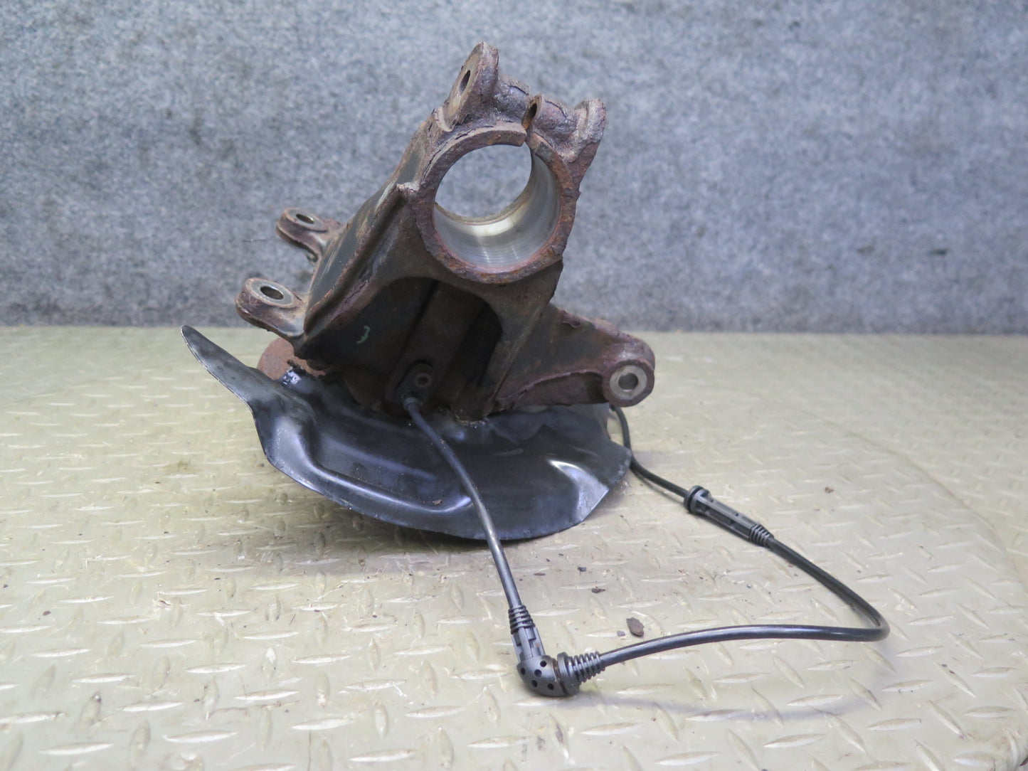 13-15 Mini Cooper R60 R61 AWD Front Left Spindle Knuckle Wheel Hub Bearing OEM