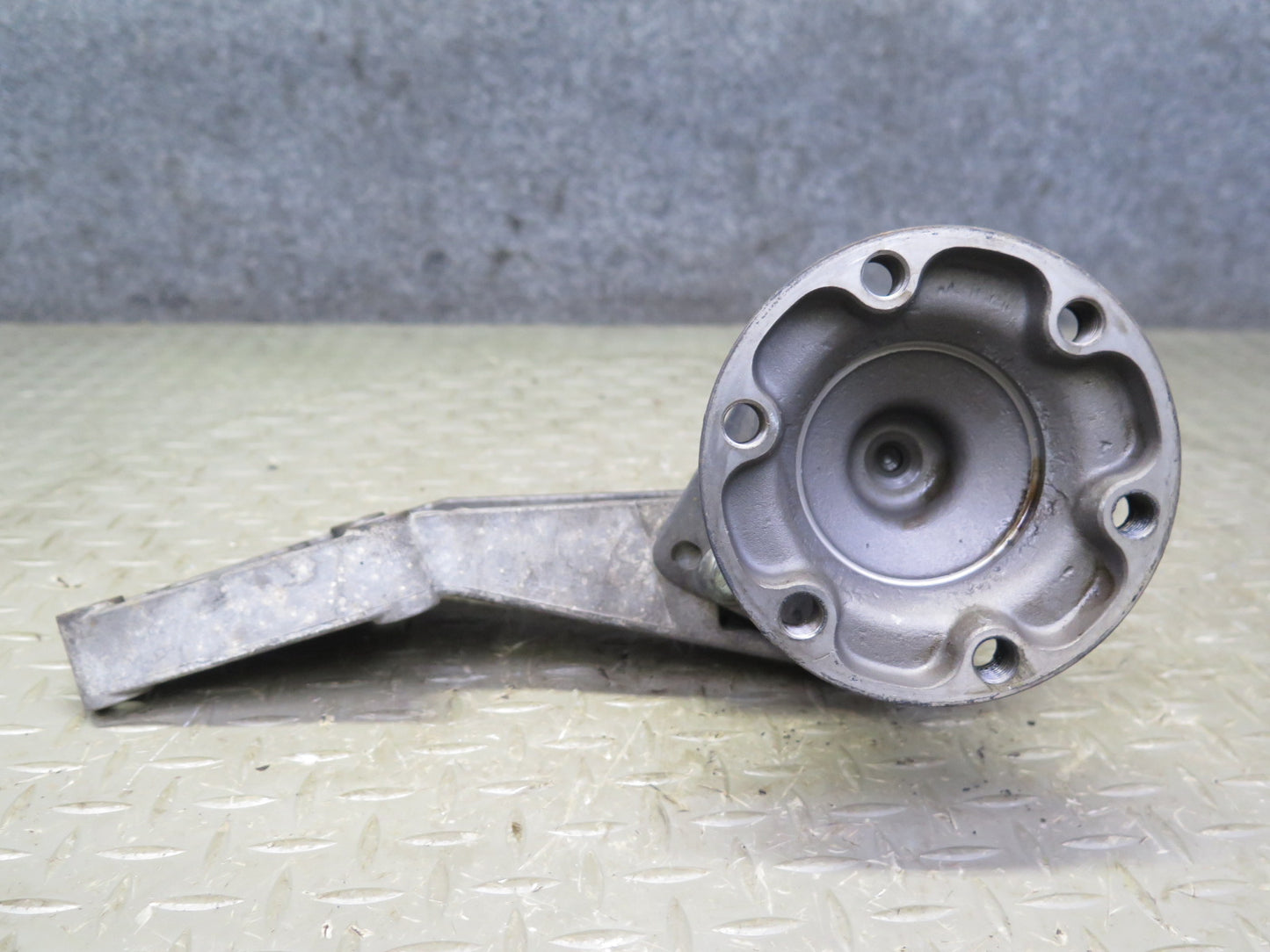 01-03 VW Eurovan T4 Transmission Right Mount Support w Shaft 02G409905B OEM