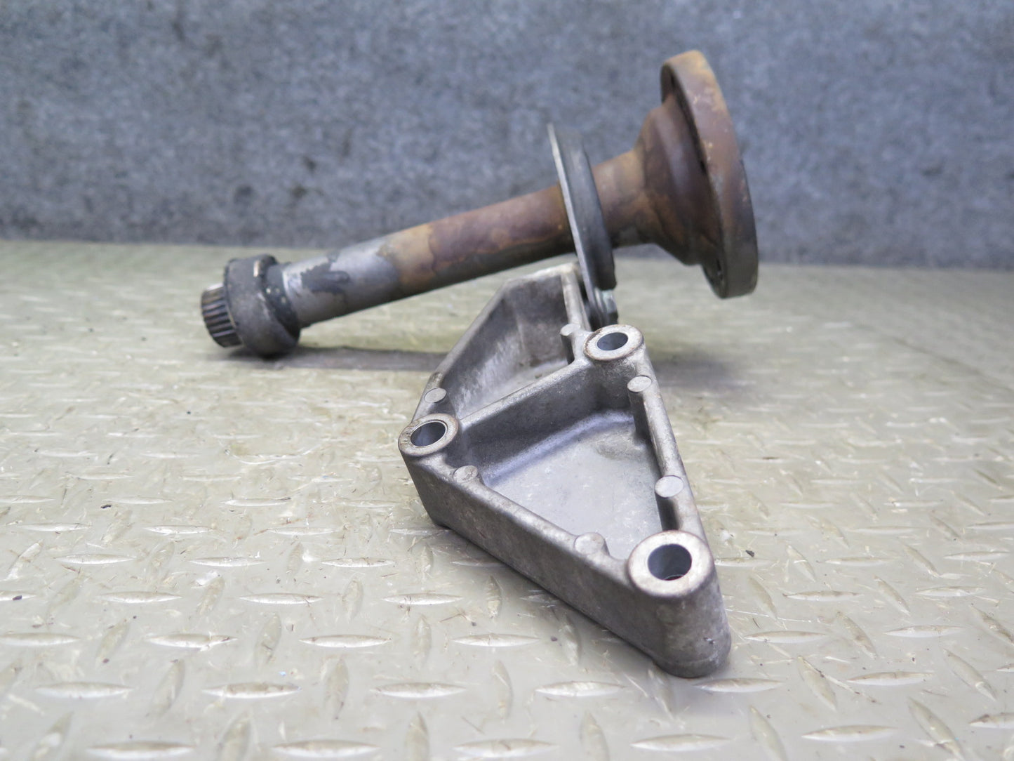 01-03 VW Eurovan T4 Transmission Right Mount Support w Shaft 02G409905B OEM