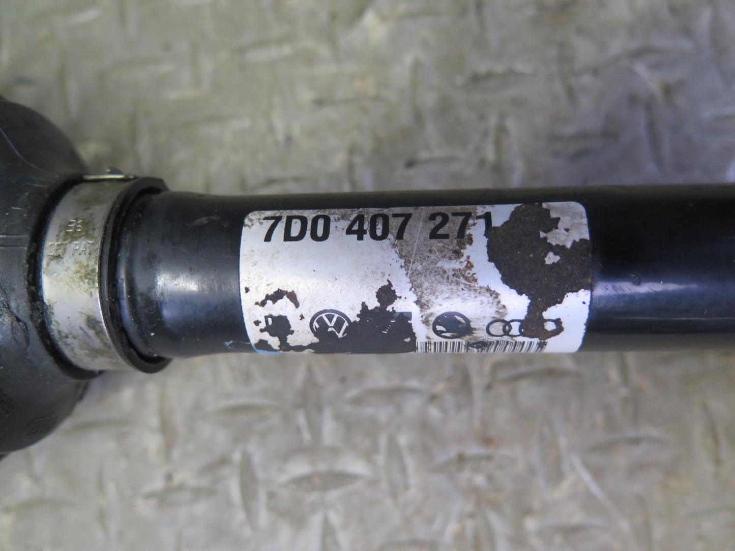 01-03 VW Eurovan T4 2.8L Front Right Suspension Axle Shaft 7D0407271 OEM