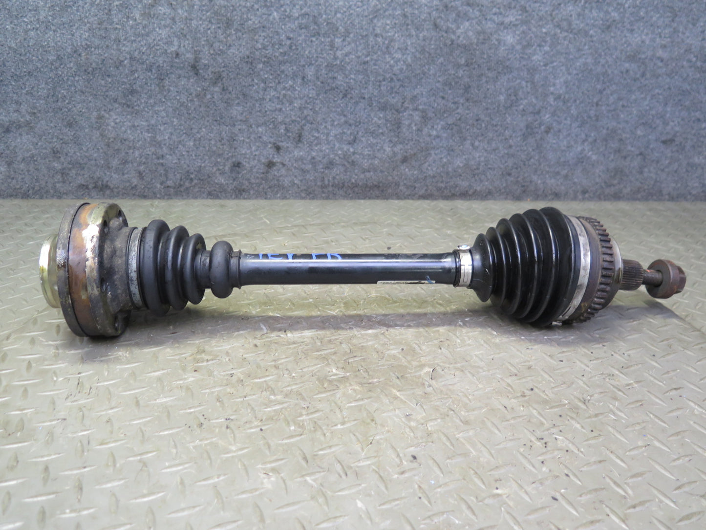 01-03 VW Eurovan T4 2.8L Front Right Suspension Axle Shaft 7D0407271 OEM