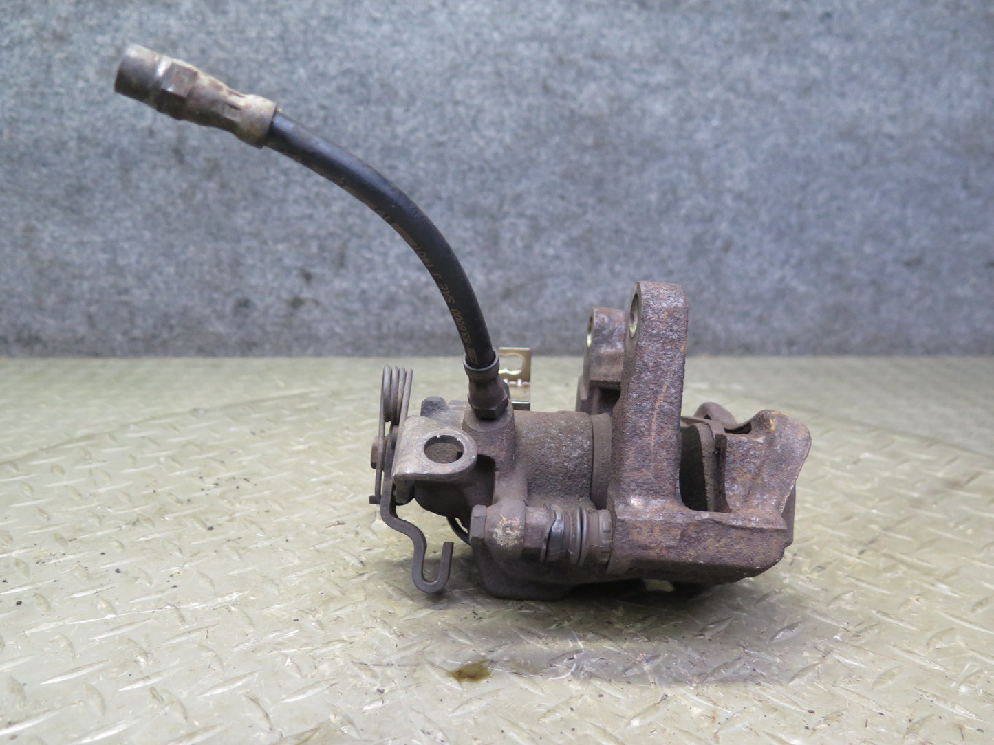 01-03 VW Eurovan T4 2.8L FWD Set of 2 Rear Left & Right Brake Caliper OEM