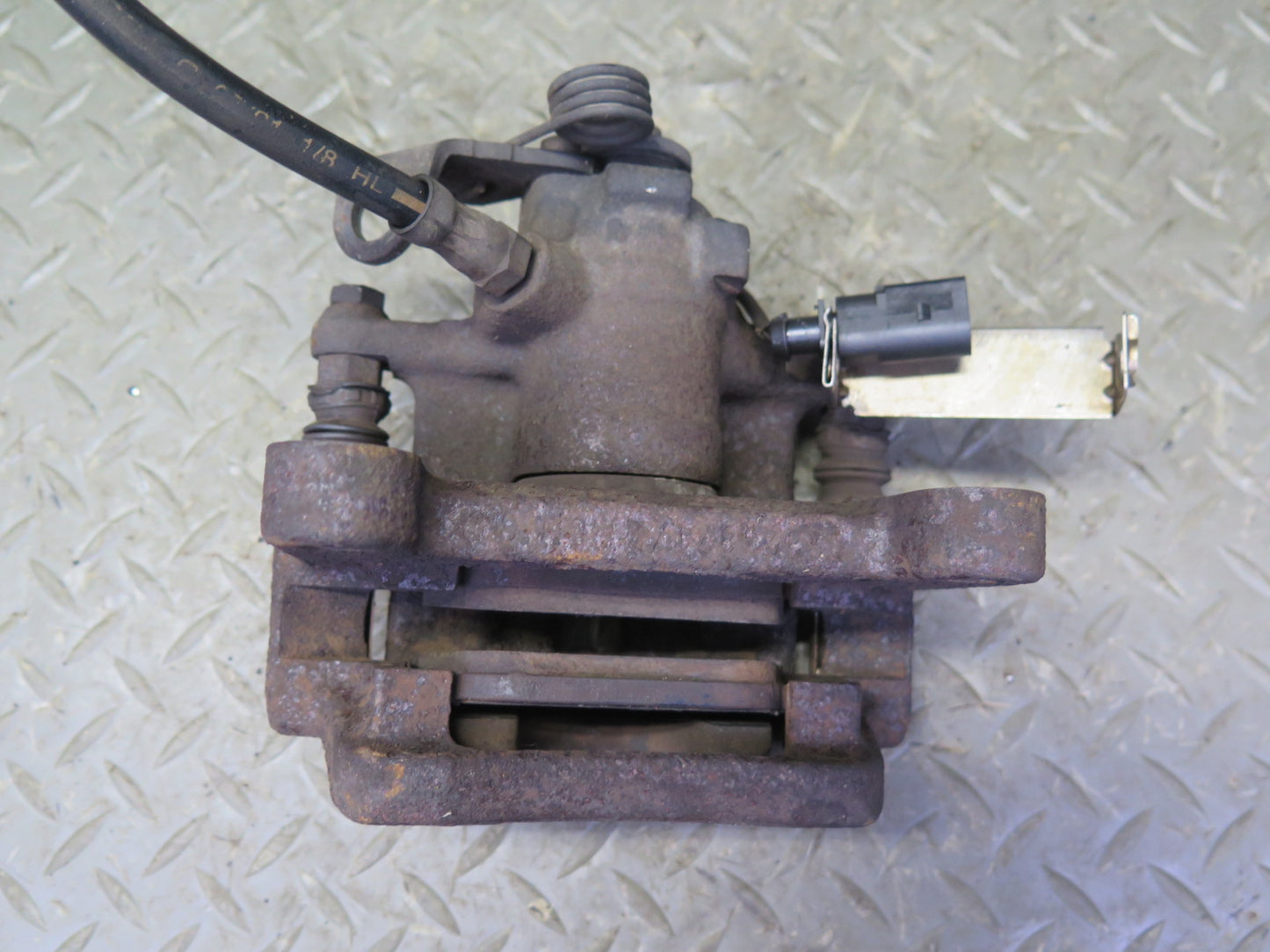 01-03 VW Eurovan T4 2.8L FWD Set of 2 Rear Left & Right Brake Caliper OEM