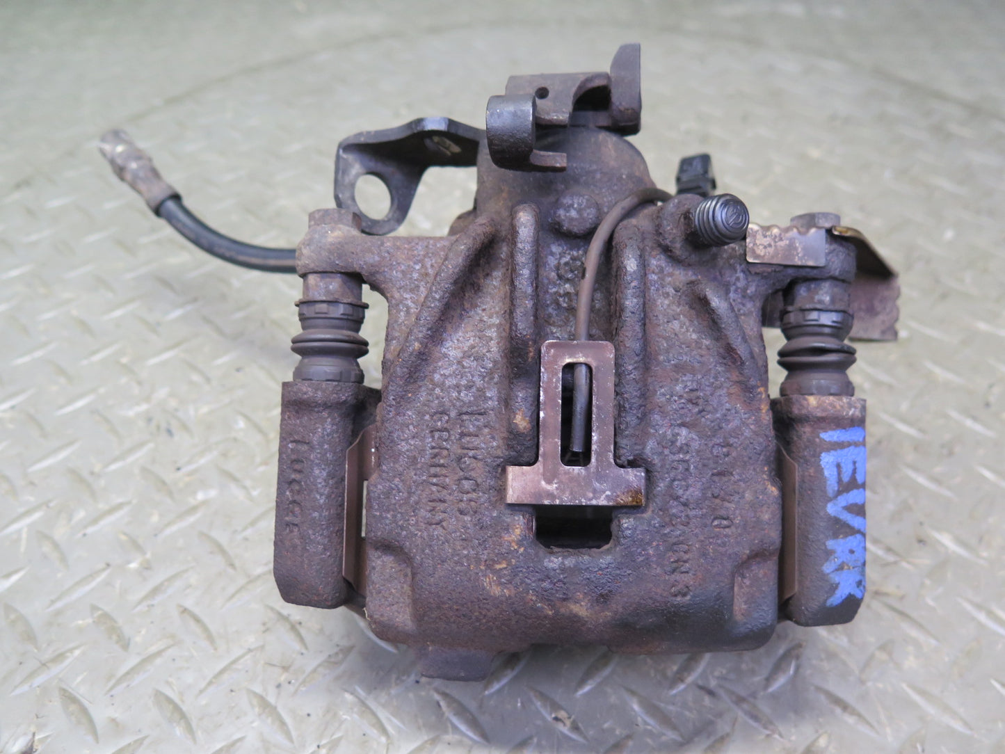 01-03 VW Eurovan T4 2.8L FWD Set of 2 Rear Left & Right Brake Caliper OEM