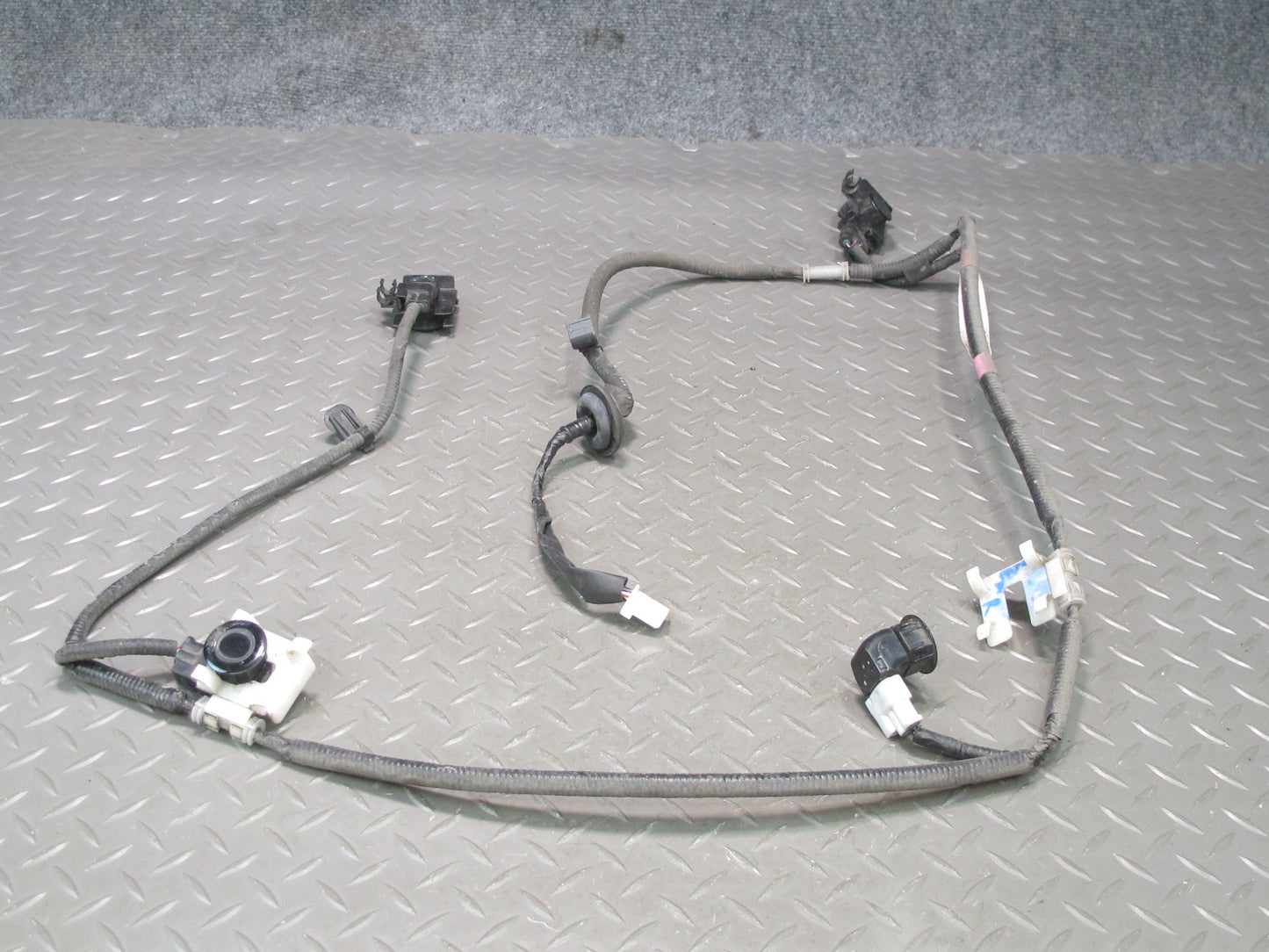 10-11 Lexus IS250 IS350 Conv Rear Bumper Parking Sensor w Wiring Harness OEM
