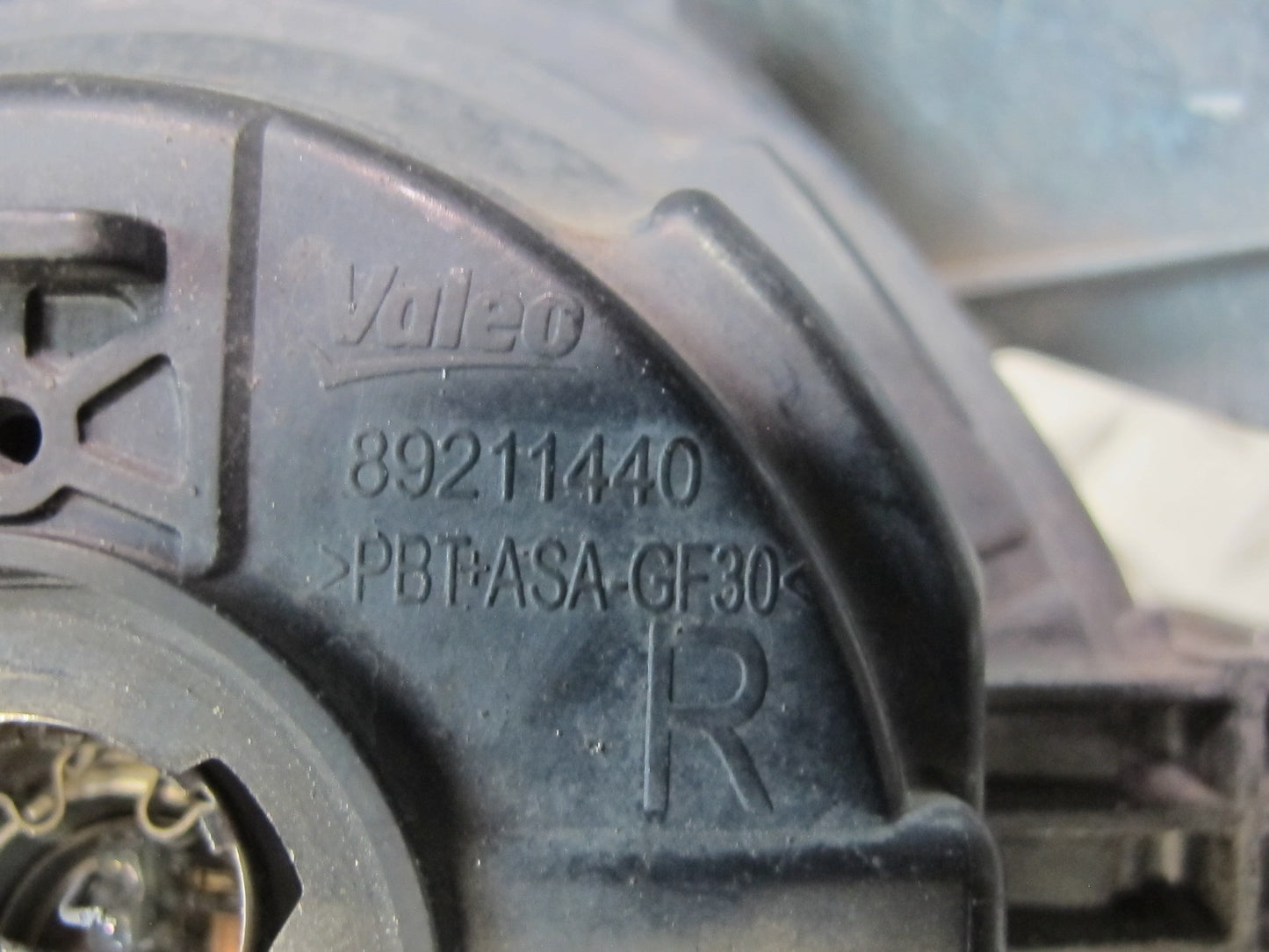 10-13 Lexus IS350 IS250 Convertible Front Left & Right Side Fog Light Lamp OEM