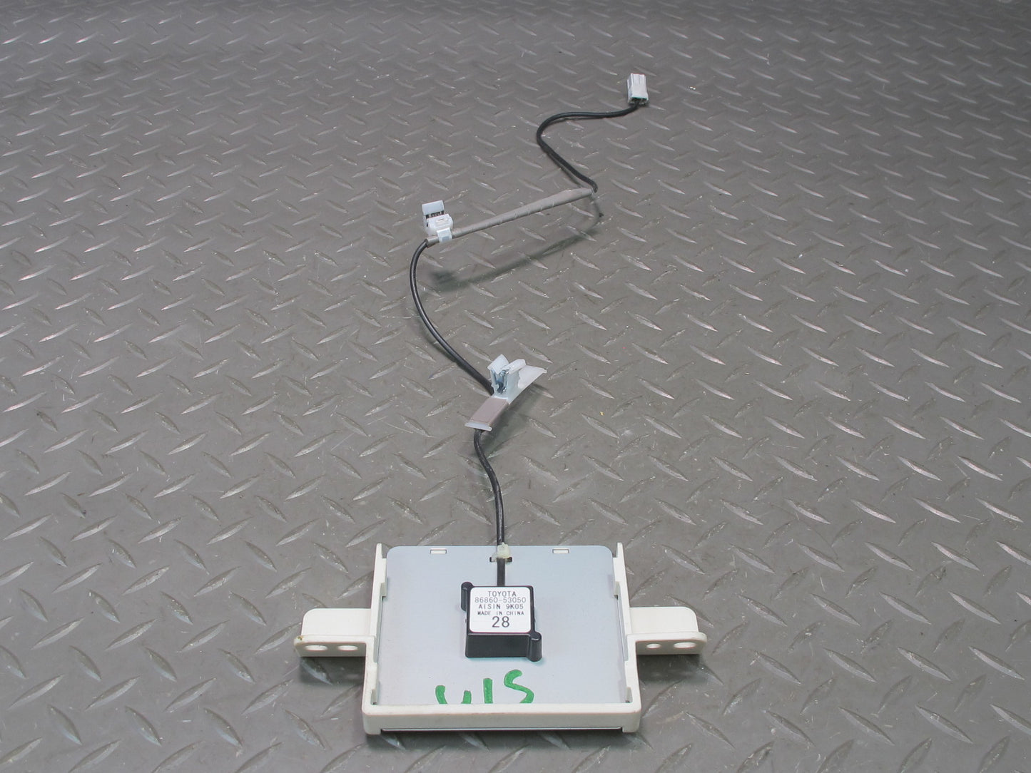 10-12 Lexus IS250 IS350 Conv GPS Navigation Antenna Module Unit 86860-53050 OEM