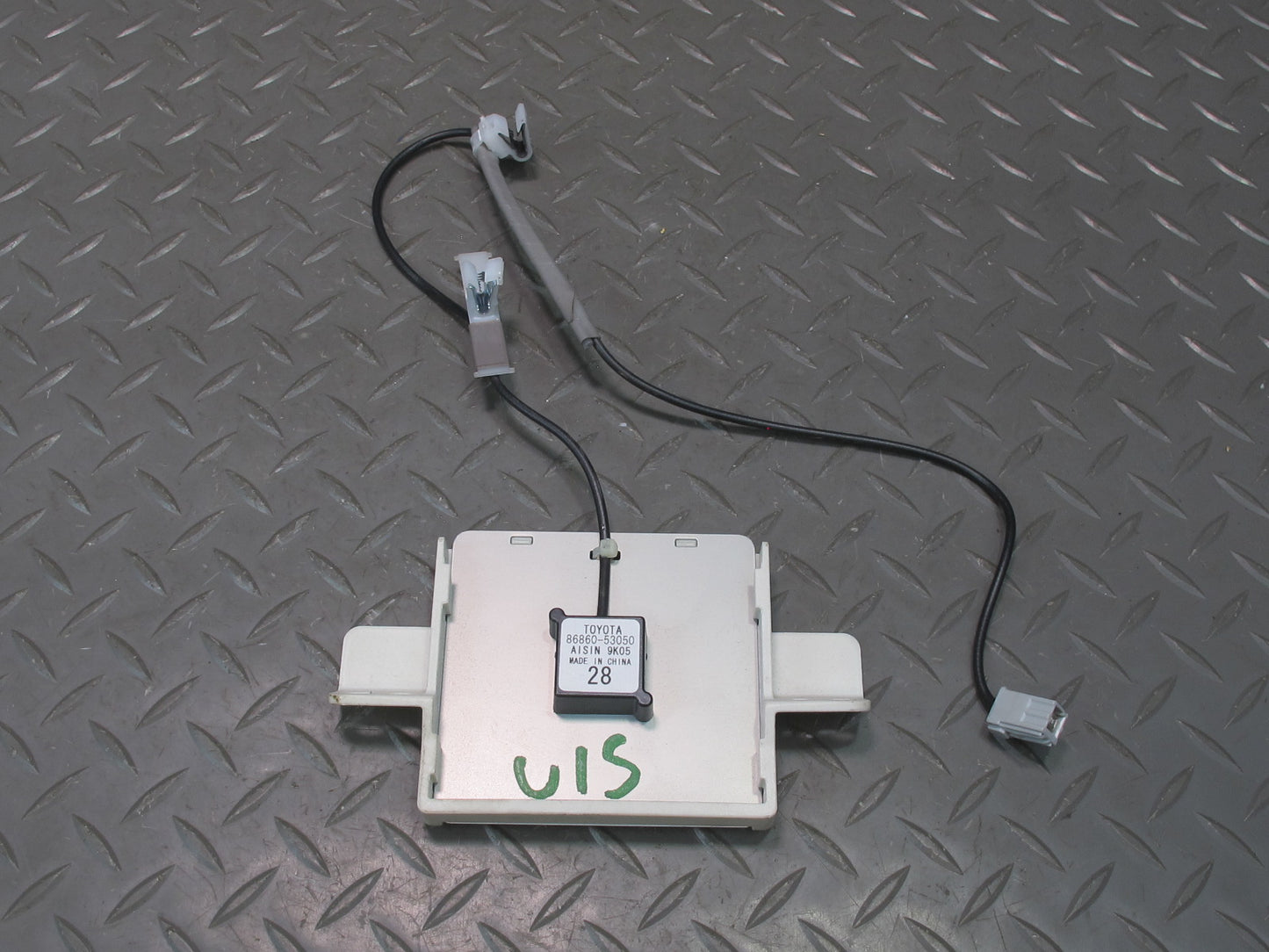 10-12 Lexus IS250 IS350 Conv GPS Navigation Antenna Module Unit 86860-53050 OEM