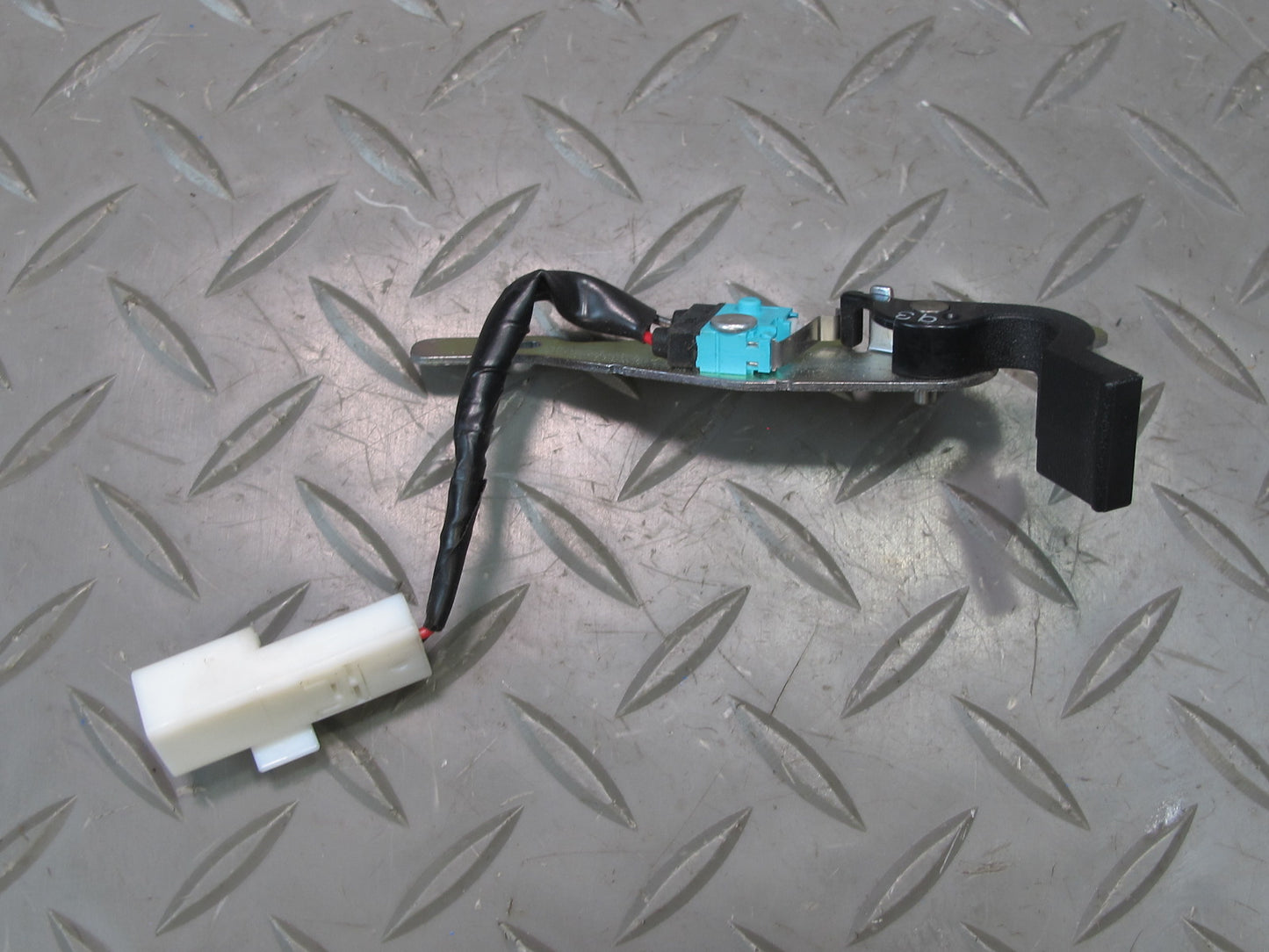 10-13 Lexus GSE20L IS350 IS250 Convertible Electric TOP Roof Switch Set OEM