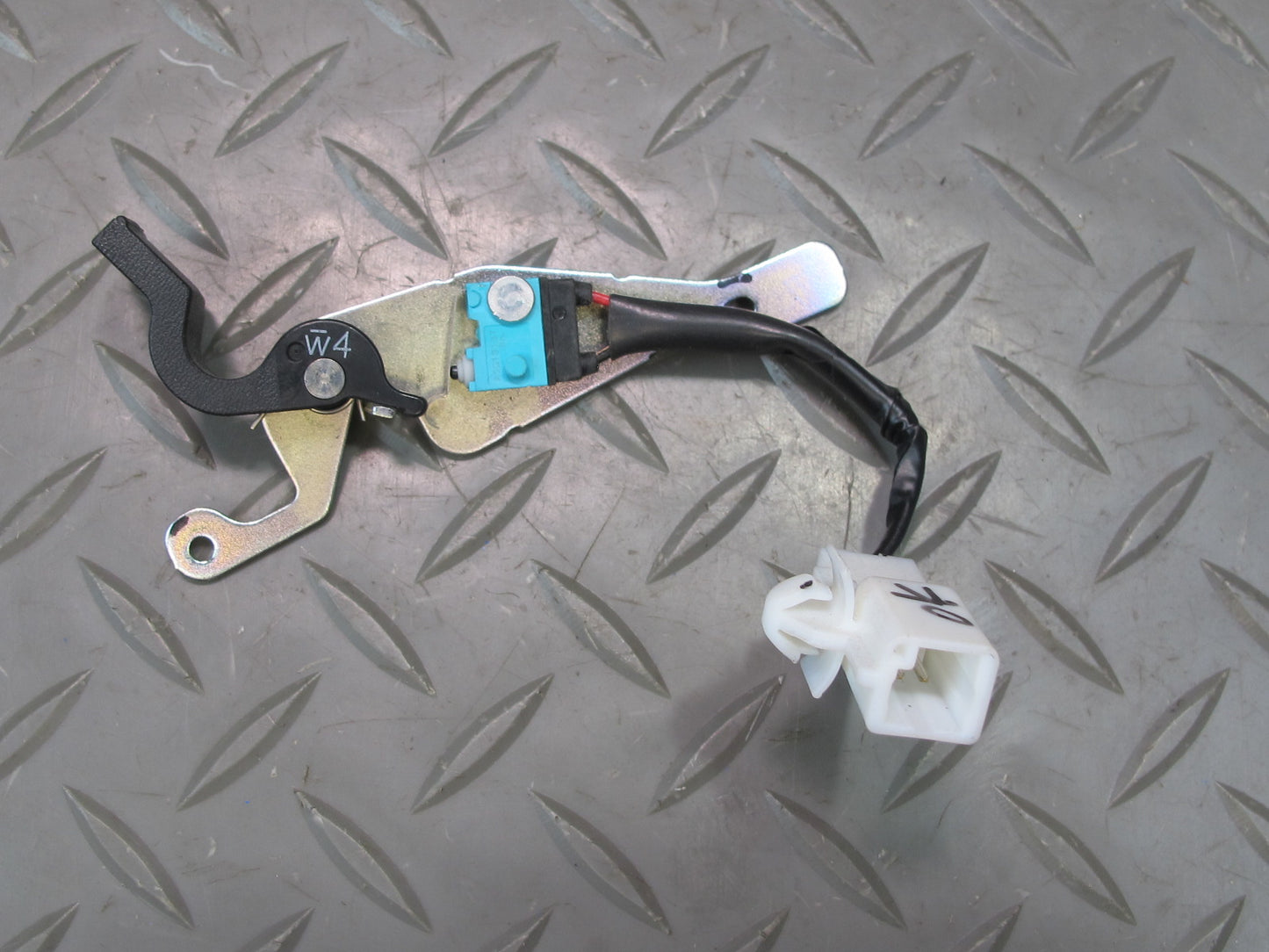 10-13 Lexus GSE20L IS350 IS250 Convertible Electric TOP Roof Switch Set OEM