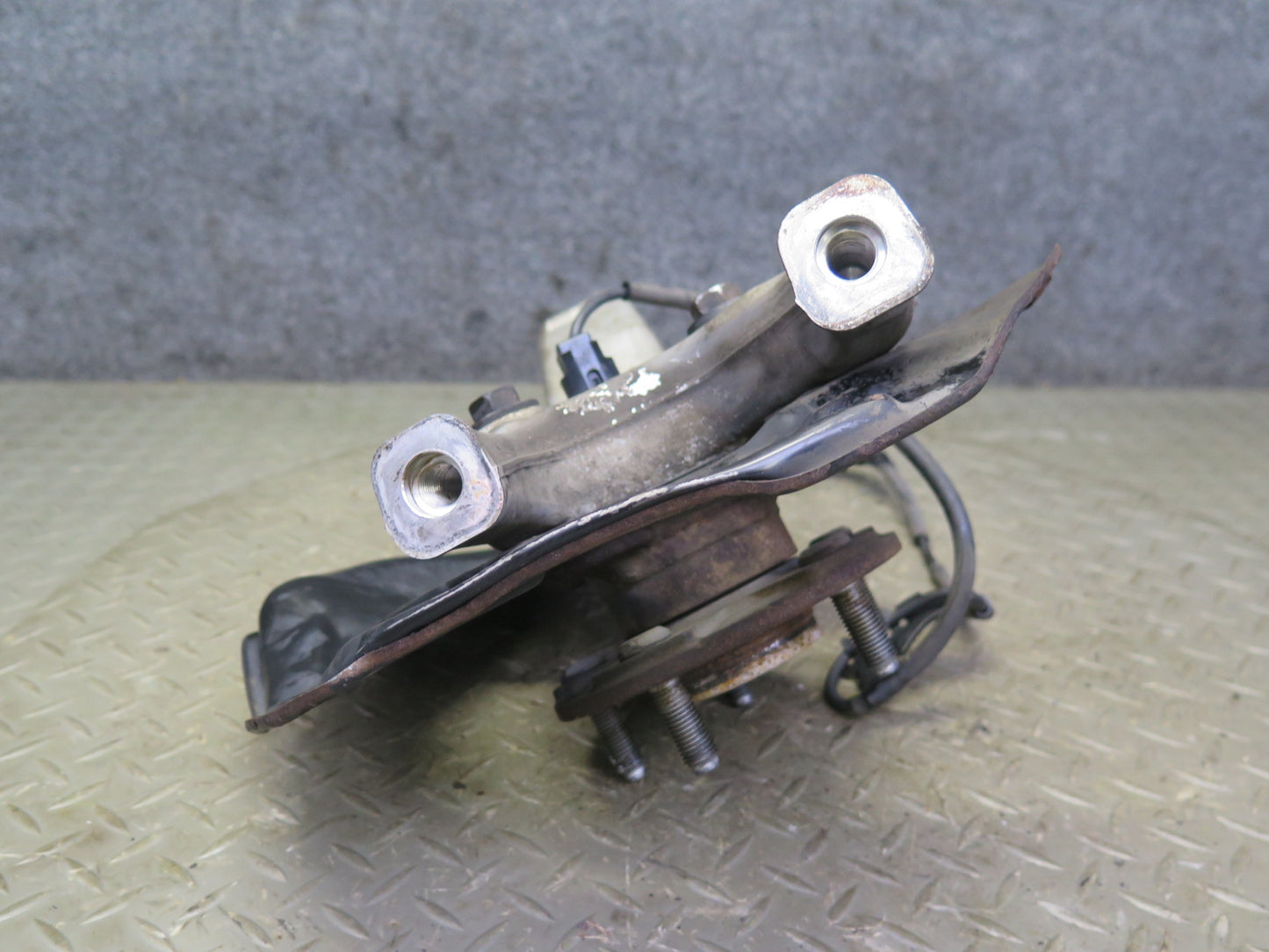 06-13 Lexus IS250 RWD Front Right Spindle Knuckle Wheel Hub Bearing 87K Mile OEM