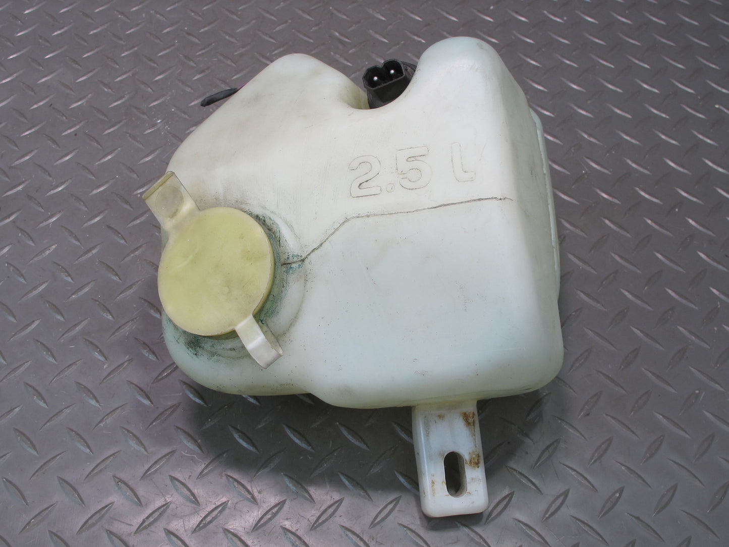 94-99 BMW E36 328iC Windshield Washer Fluid Reservoir Tank w Pump OEM