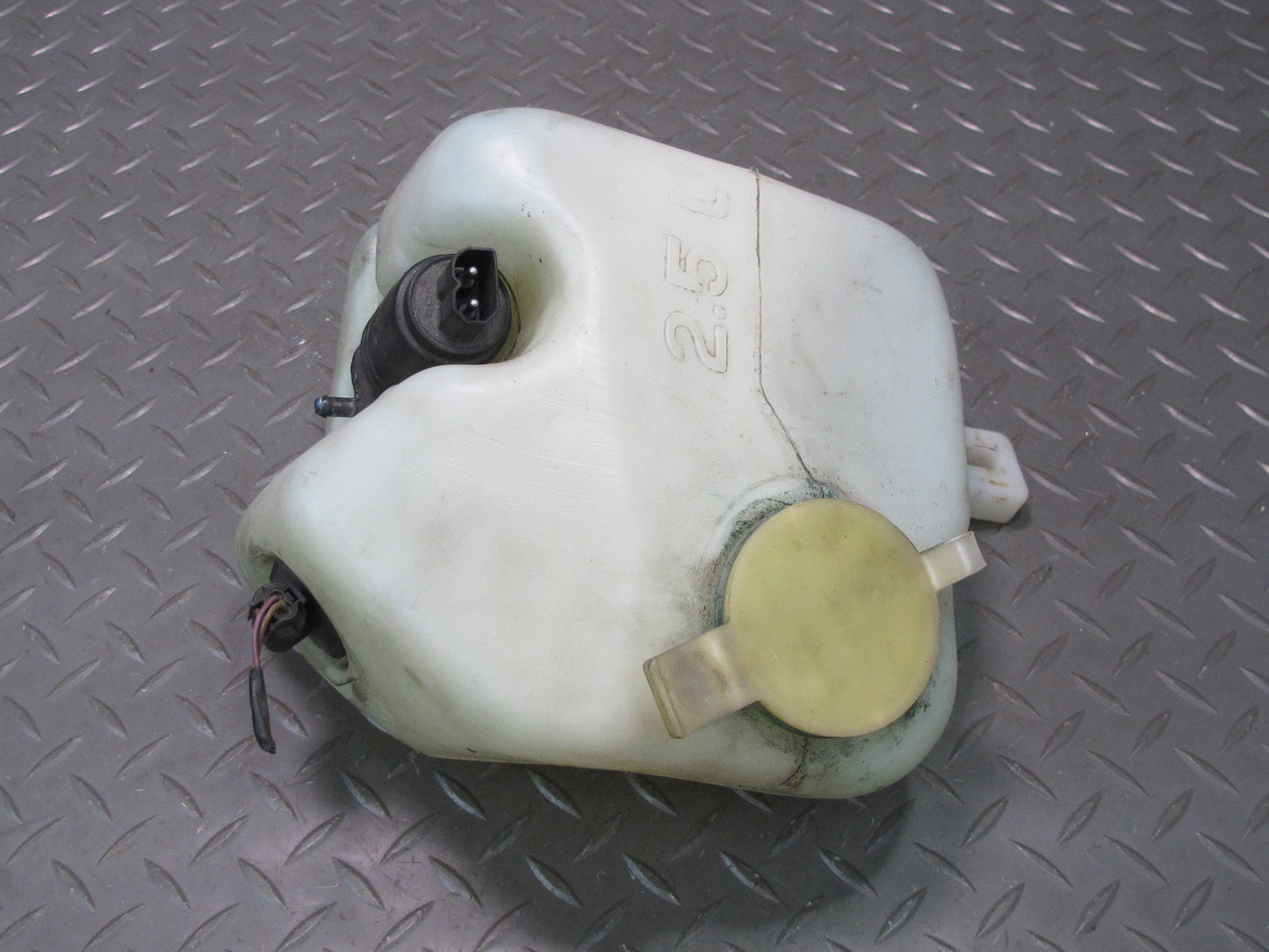 94-99 BMW E36 328iC Windshield Washer Fluid Reservoir Tank w Pump OEM