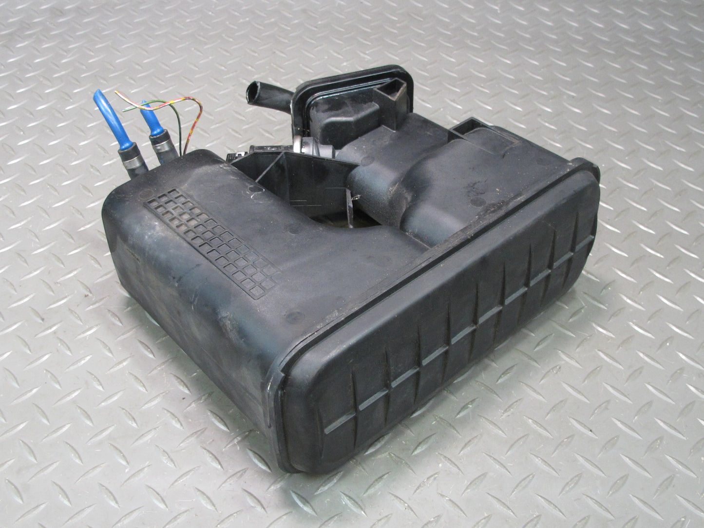 94-99 BMW E36 328iC Fuel  Evap Vapor Charcoal Canister 1183508 OEM