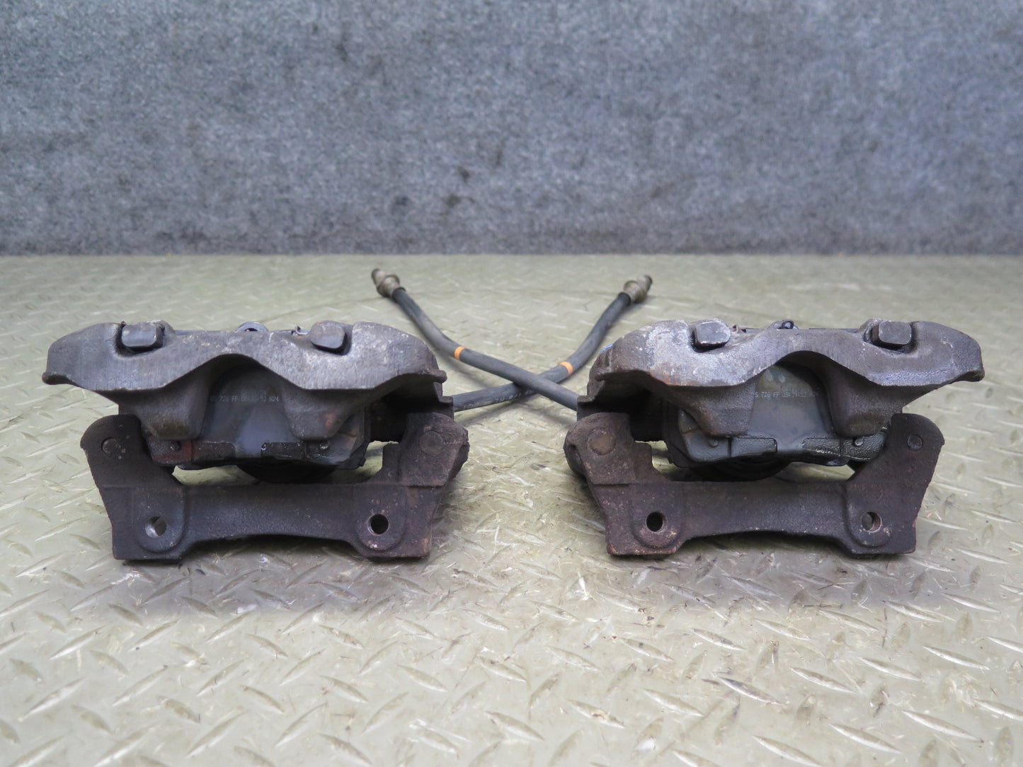 10-13 Lexus GSE20L IS250 RWD Convert Rear Left & Right Brake Caliper Set 87K OEM
