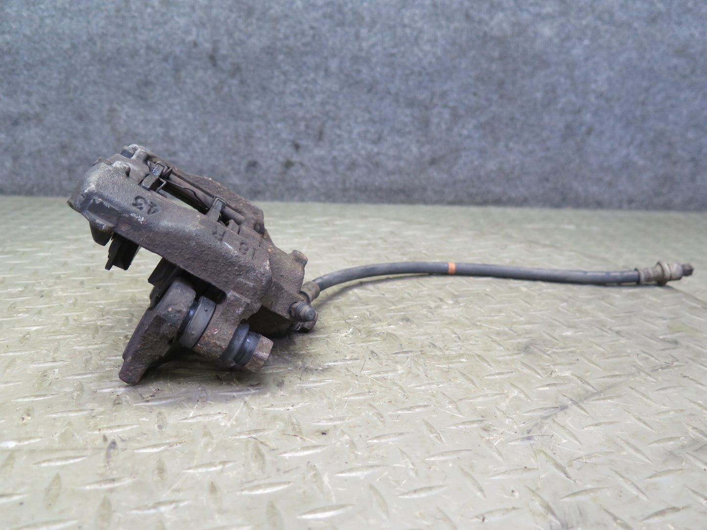 10-13 Lexus GSE20L IS250 RWD Convert Rear Left & Right Brake Caliper Set 87K OEM