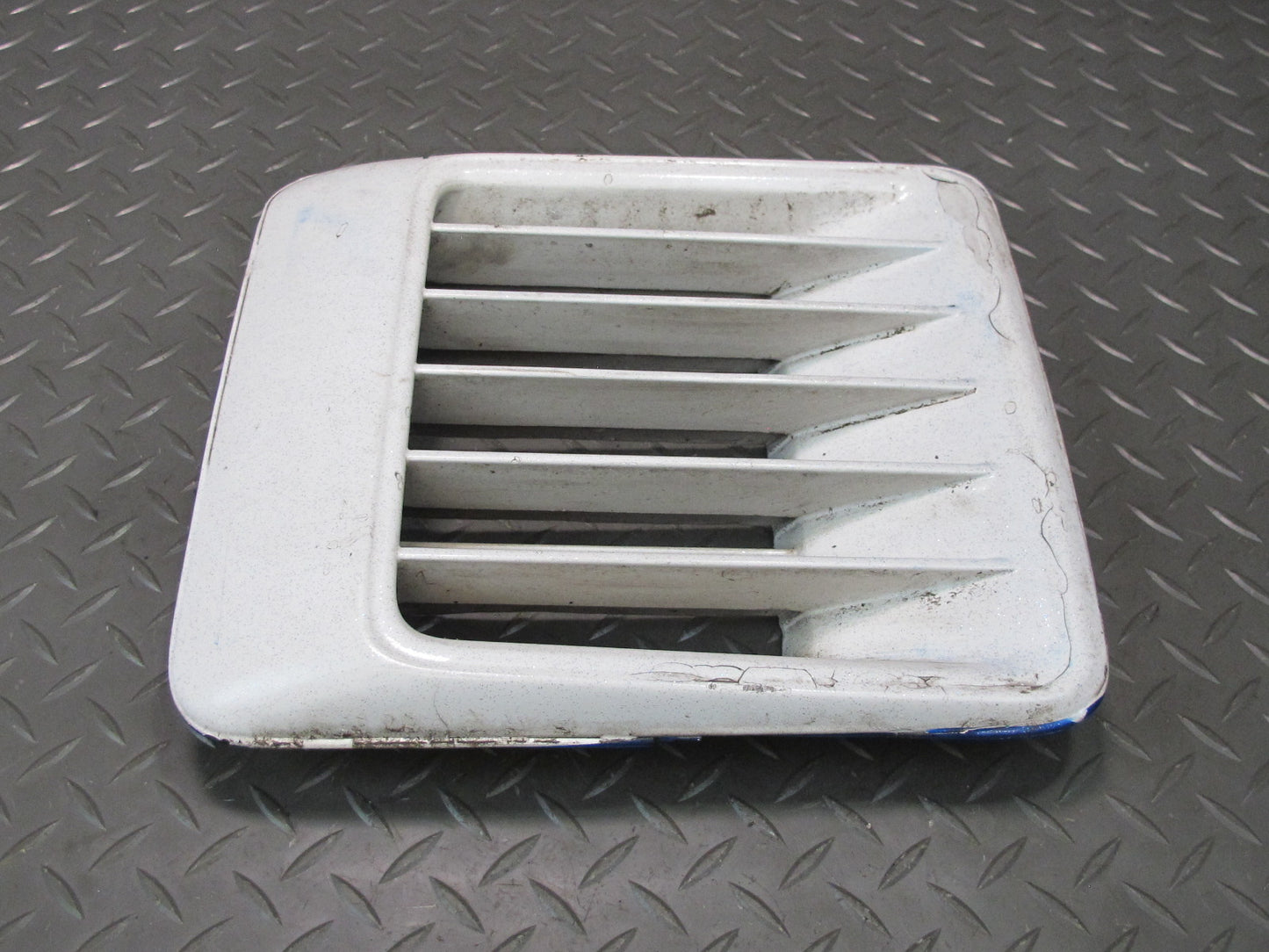 88-89 Toyota MR2 AW15 Right Quarter Panel Air Inlet Scoop Vent Grille White OEM