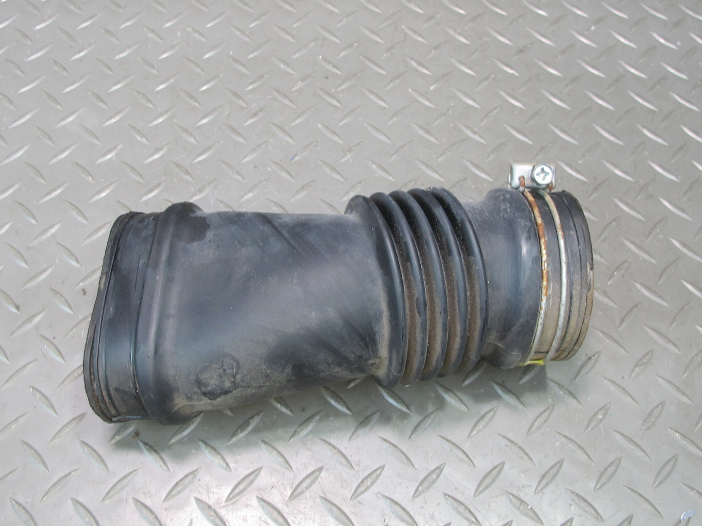 87-89 Toyota MR2 AW15 4AGELC NA Air Intake Duct Hose 17881-16120 OEM