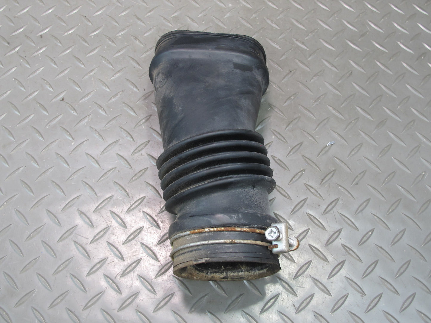 87-89 Toyota MR2 AW15 4AGELC NA Air Intake Duct Hose 17881-16120 OEM