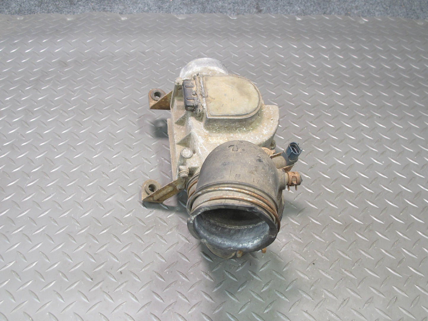 87-89 Toyota MR2 AW15 4AGELC NA Mass Air Flow Meter MAF Sensor w Pipe OEM