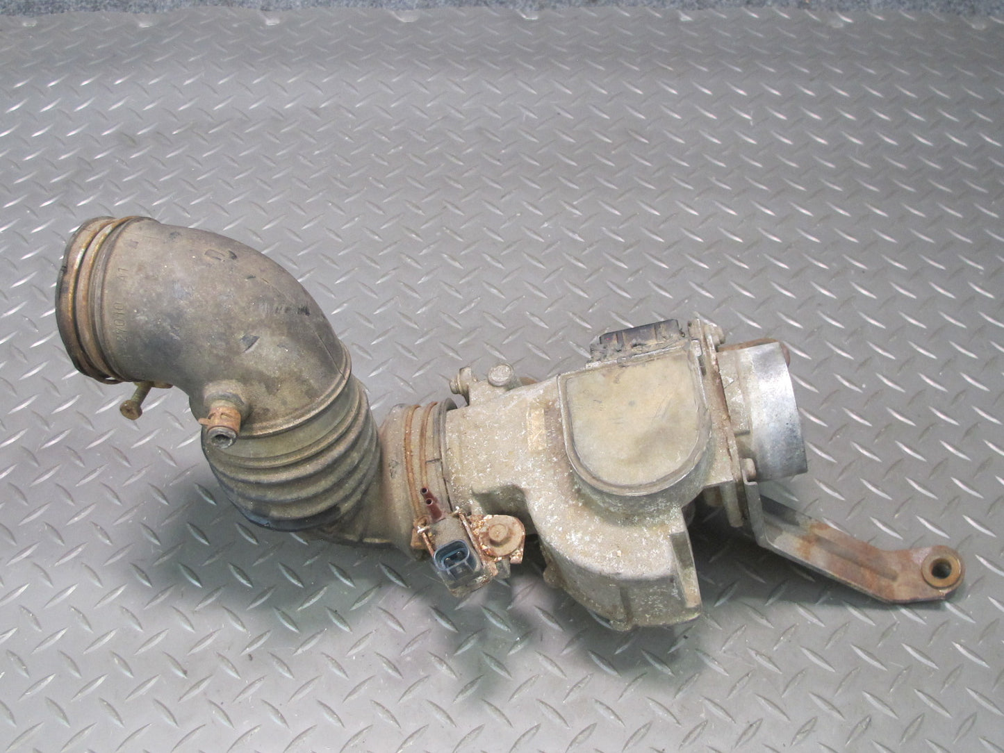 87-89 Toyota MR2 AW15 4AGELC NA Mass Air Flow Meter MAF Sensor w Pipe OEM