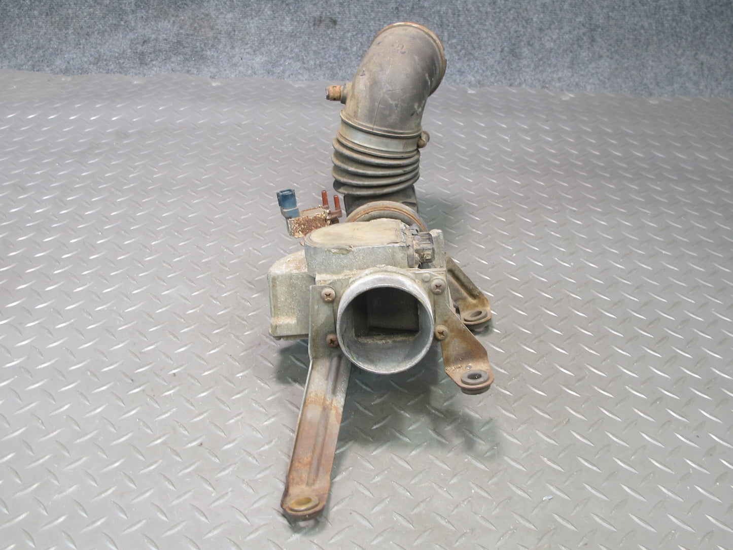 87-89 Toyota MR2 AW15 4AGELC NA Mass Air Flow Meter MAF Sensor w Pipe OEM