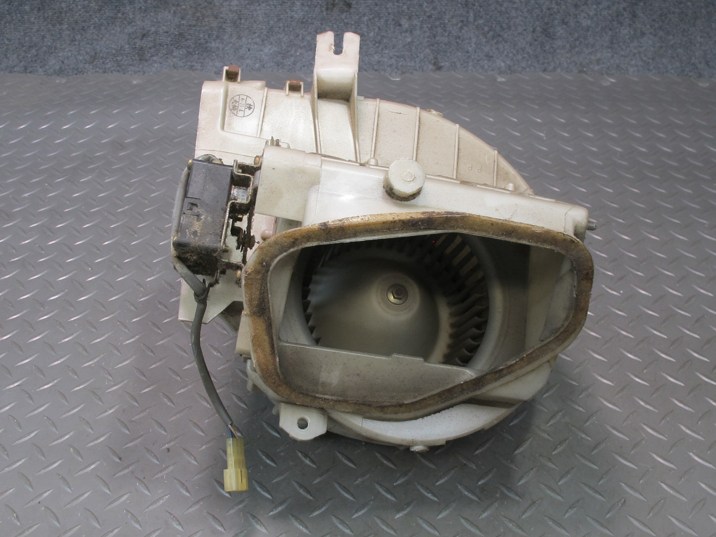 87-89 Toyota MR2 AW15 A/C Heater Blower Motor w Housing Assembly OEM