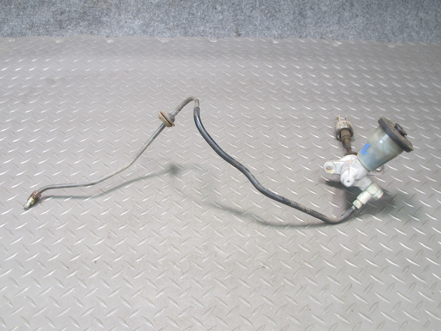 85-89 Toyota MR2 AW15 M/T Clutch Master Cylinder w Hose OEM