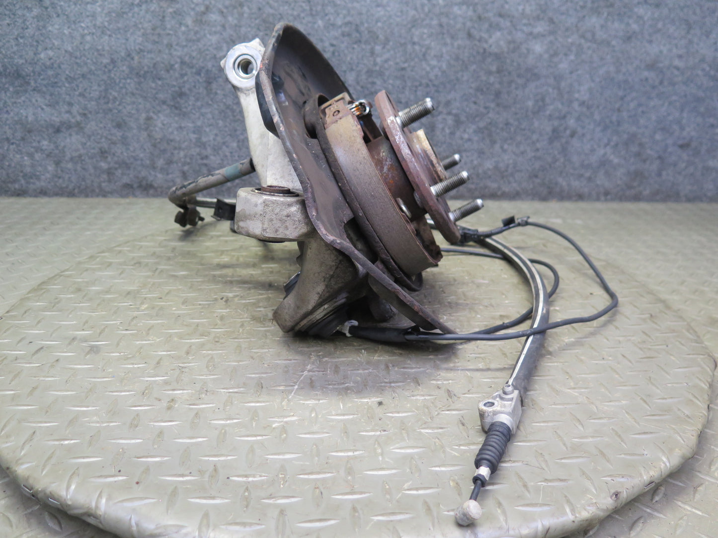 06-13 Lexus IS250 RWD Rear Left Spindle Knuckle Wheel Hub Bearing 87K Miles OEM