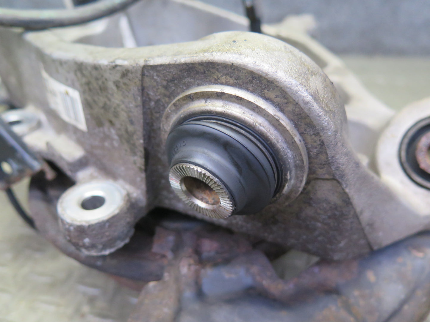 06-13 Lexus IS250 RWD Rear Left Spindle Knuckle Wheel Hub Bearing 87K Miles OEM