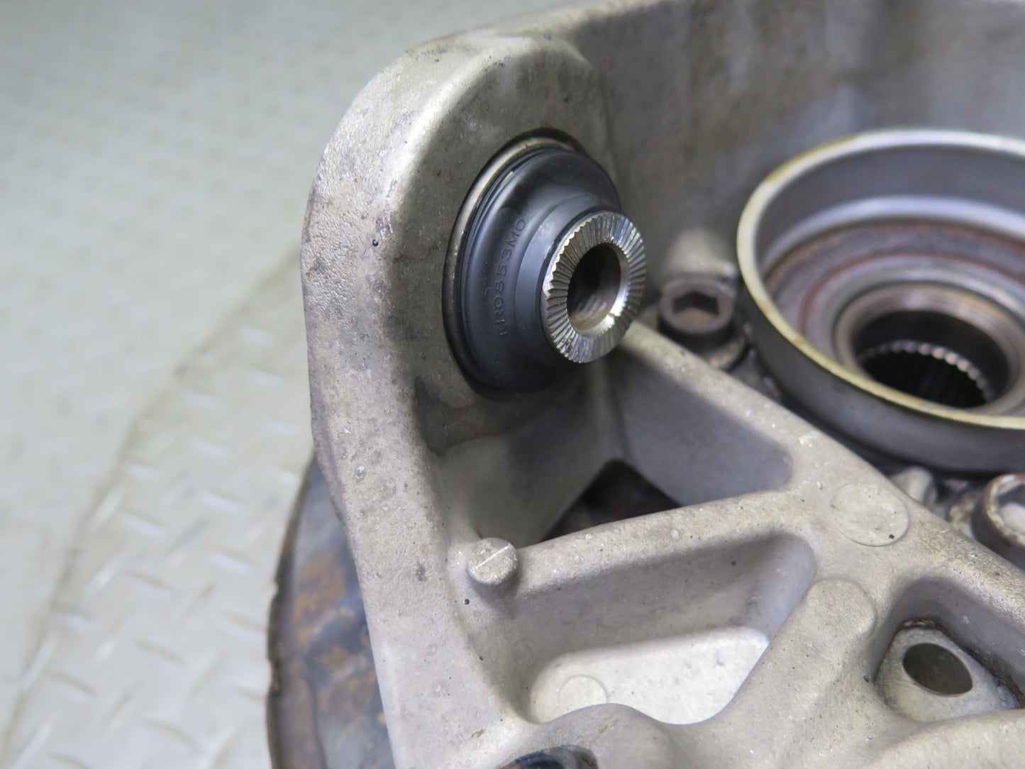 06-13 Lexus IS250 RWD Rear Left Spindle Knuckle Wheel Hub Bearing 87K Miles OEM