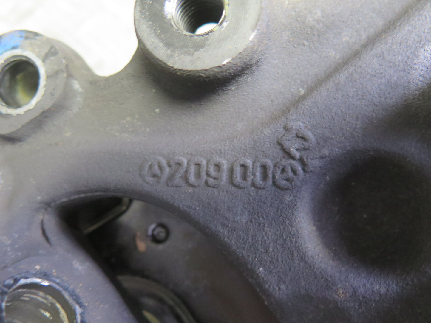 05-11 Mercedes R171 Slk-class Front Left Spindle Knuckle Wheel Hub Bearing OEM