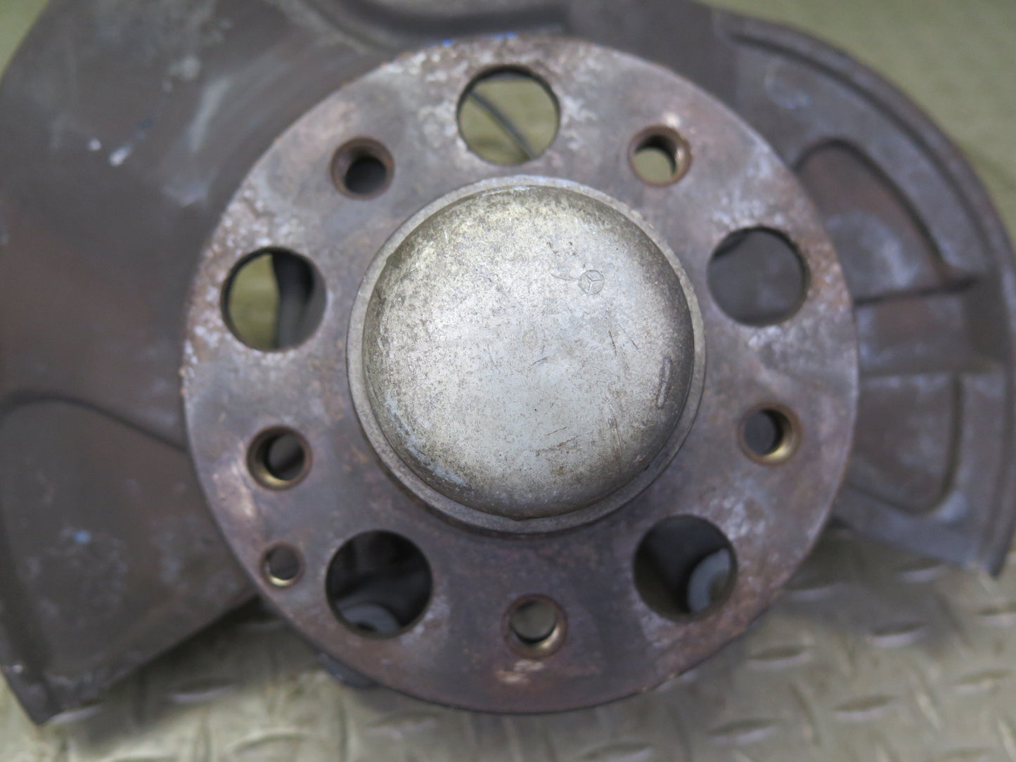 05-11 Mercedes R171 Slk-class Front Left Spindle Knuckle Wheel Hub Bearing OEM