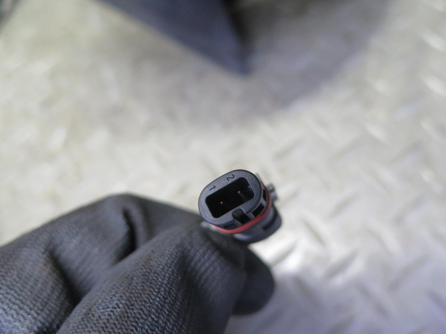 05-11 Mercedes R171 Slk-class Front Left Spindle Knuckle Wheel Hub Bearing OEM