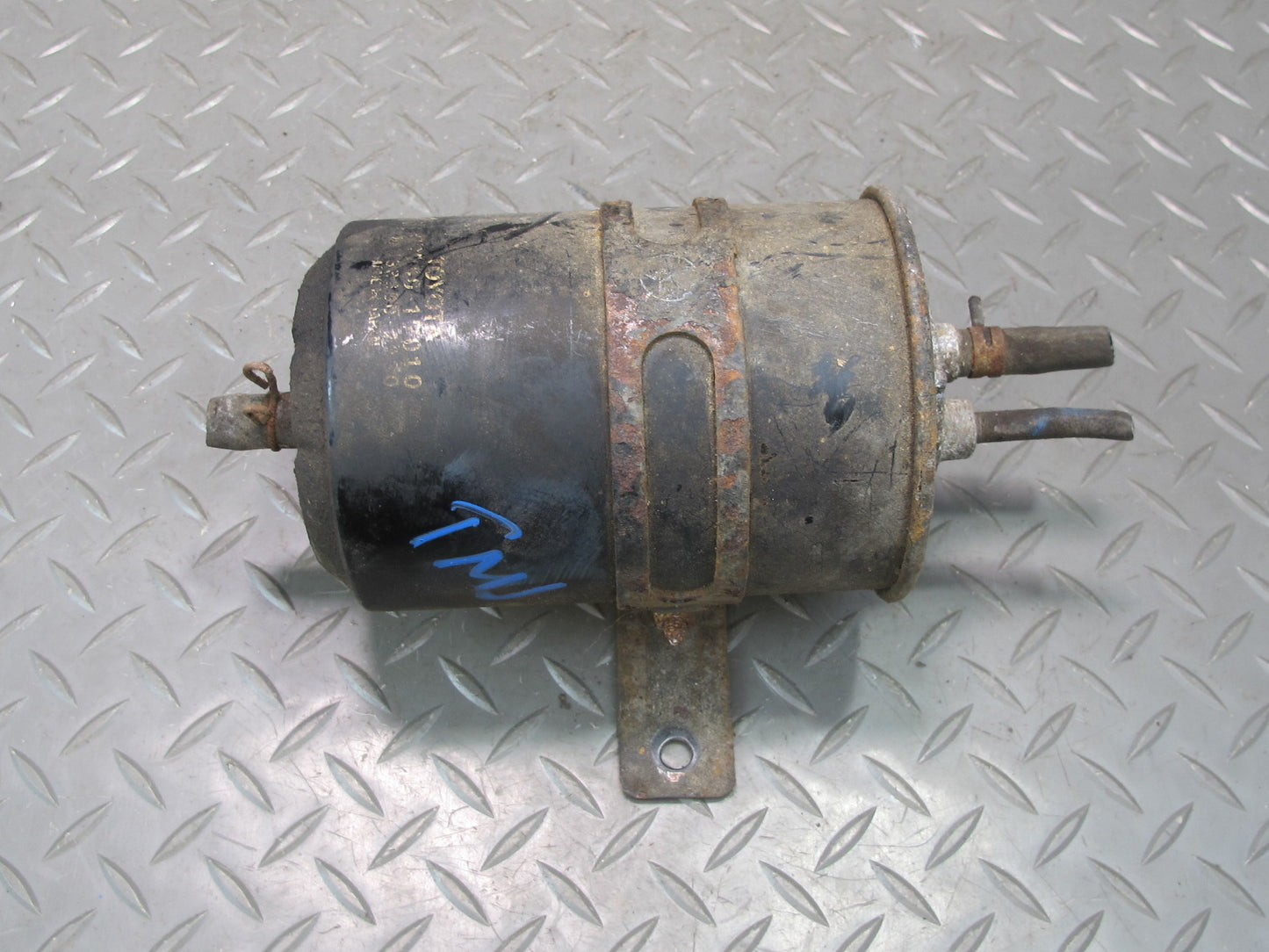 85-89 Toyota MR2 Fuel Evap Vapor Charcoal Canister OEM