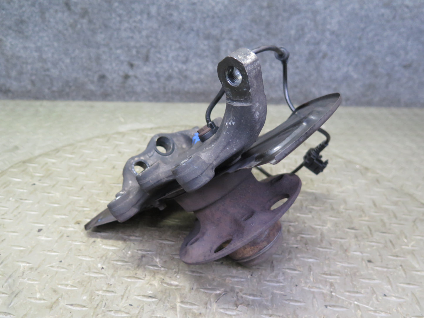 05-11 Mercedes R171 Slk-class Front Right Spindle Knuckle Wheel Hub Bearing OEM