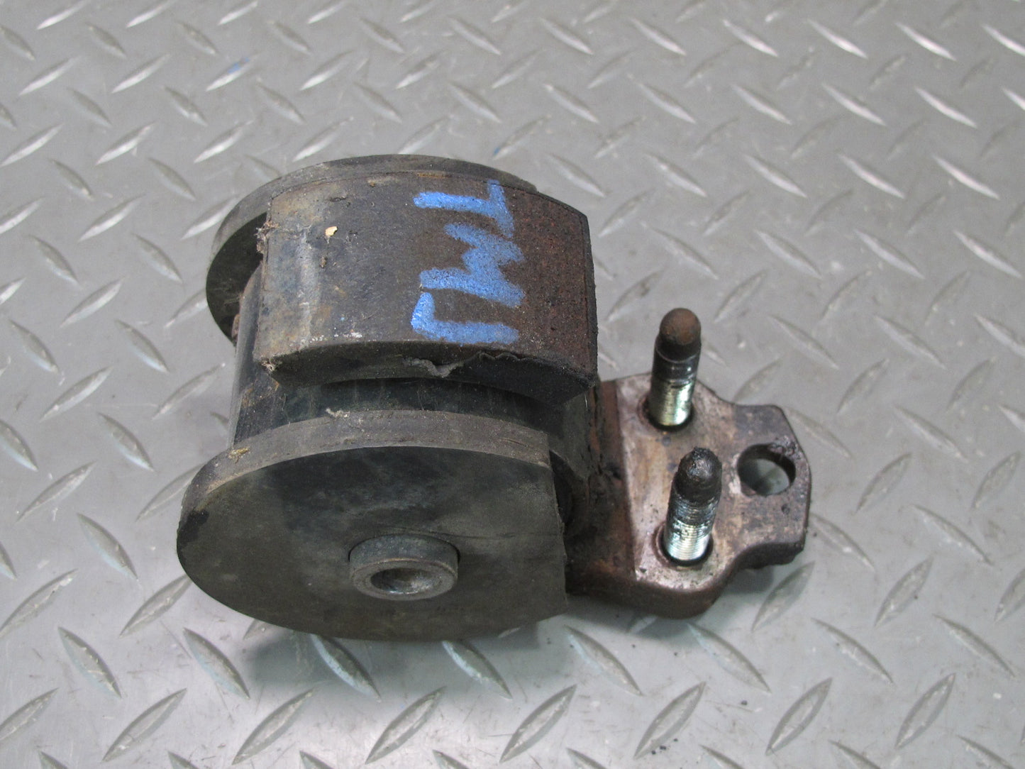 88-89 Toyota AW15 MR2 Manual Transmission Mount Support OEM