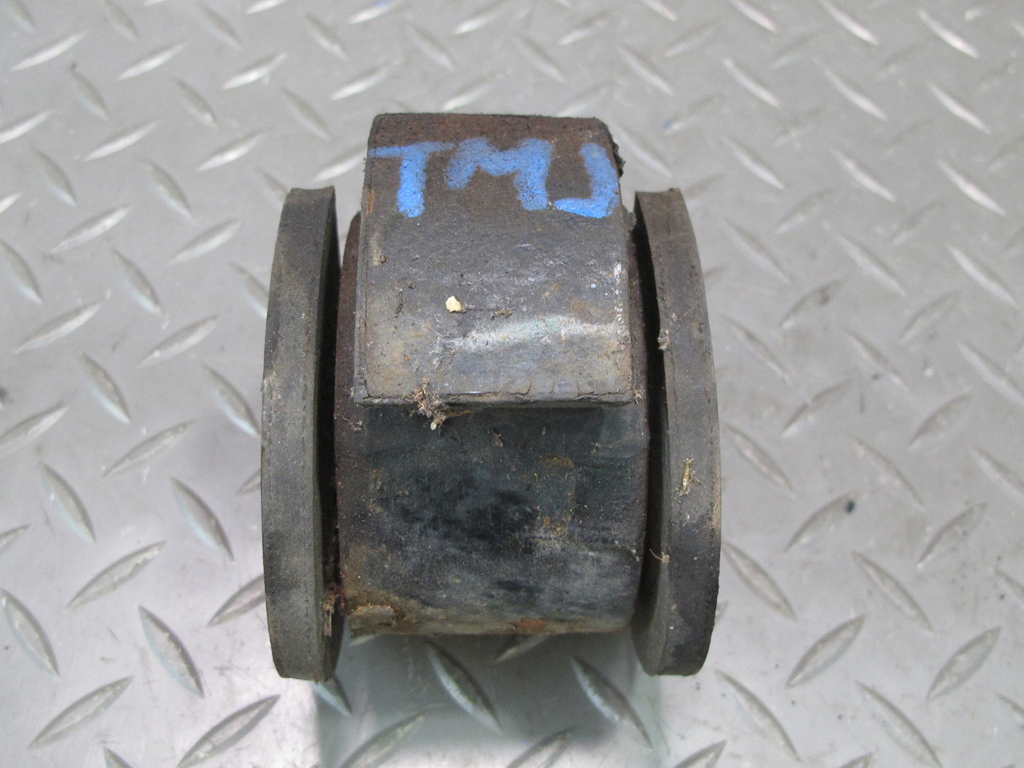 88-89 Toyota AW15 MR2 Manual Transmission Mount Support OEM