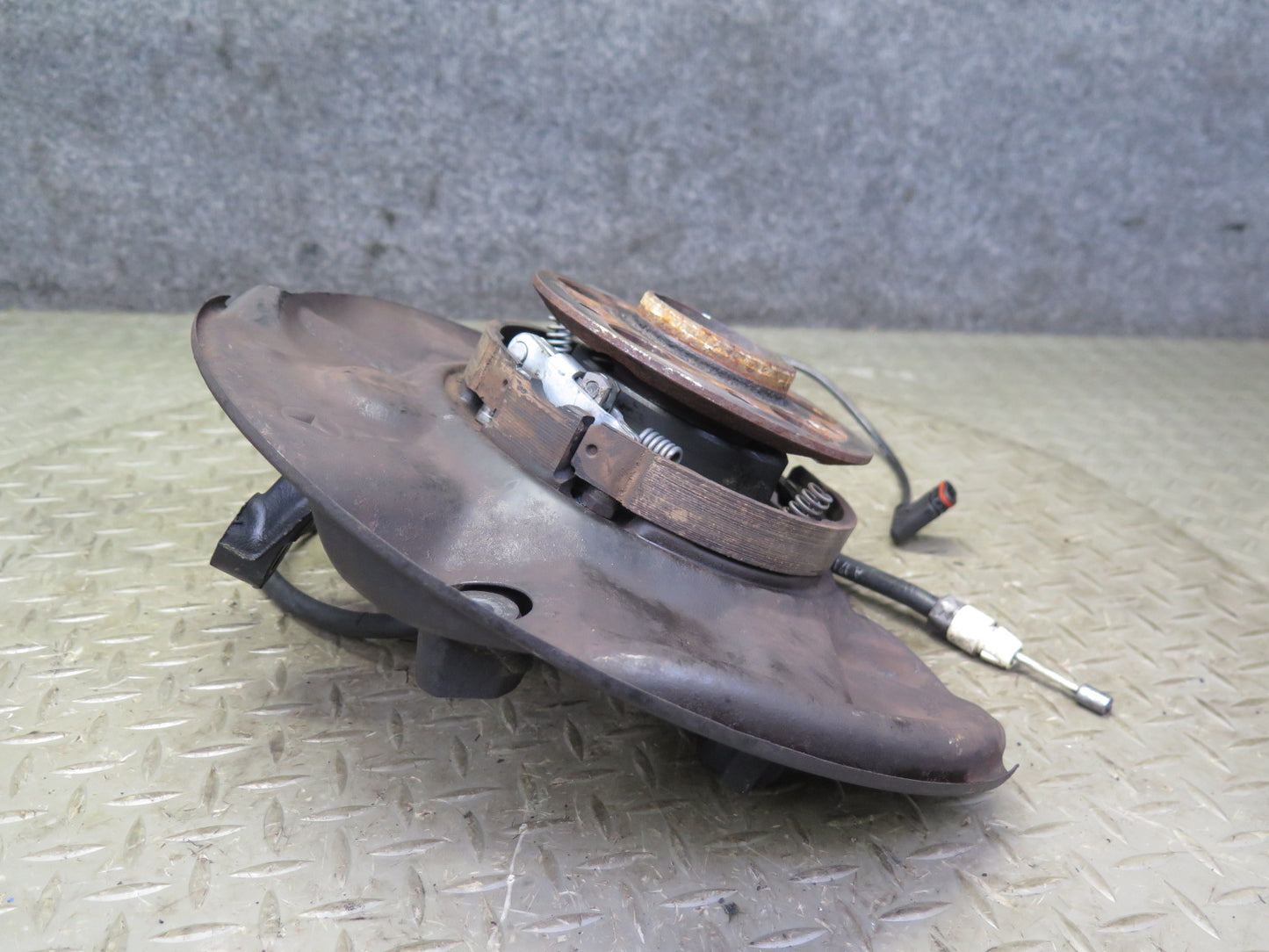 05-11 Mercedes R171 Slk-class Rear Left Spindle Knuckle Wheel Hub Bearing OEM