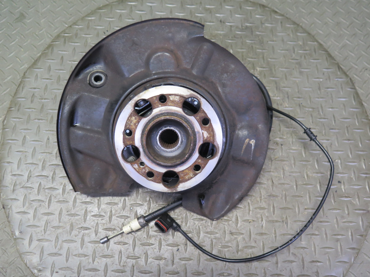 05-11 Mercedes R171 Slk-class Rear Left Spindle Knuckle Wheel Hub Bearing OEM