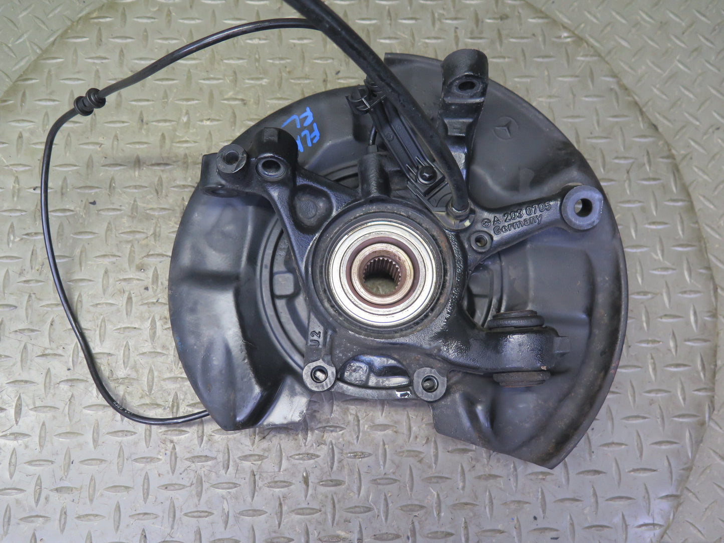 05-11 Mercedes R171 Slk-class Rear Left Spindle Knuckle Wheel Hub Bearing OEM