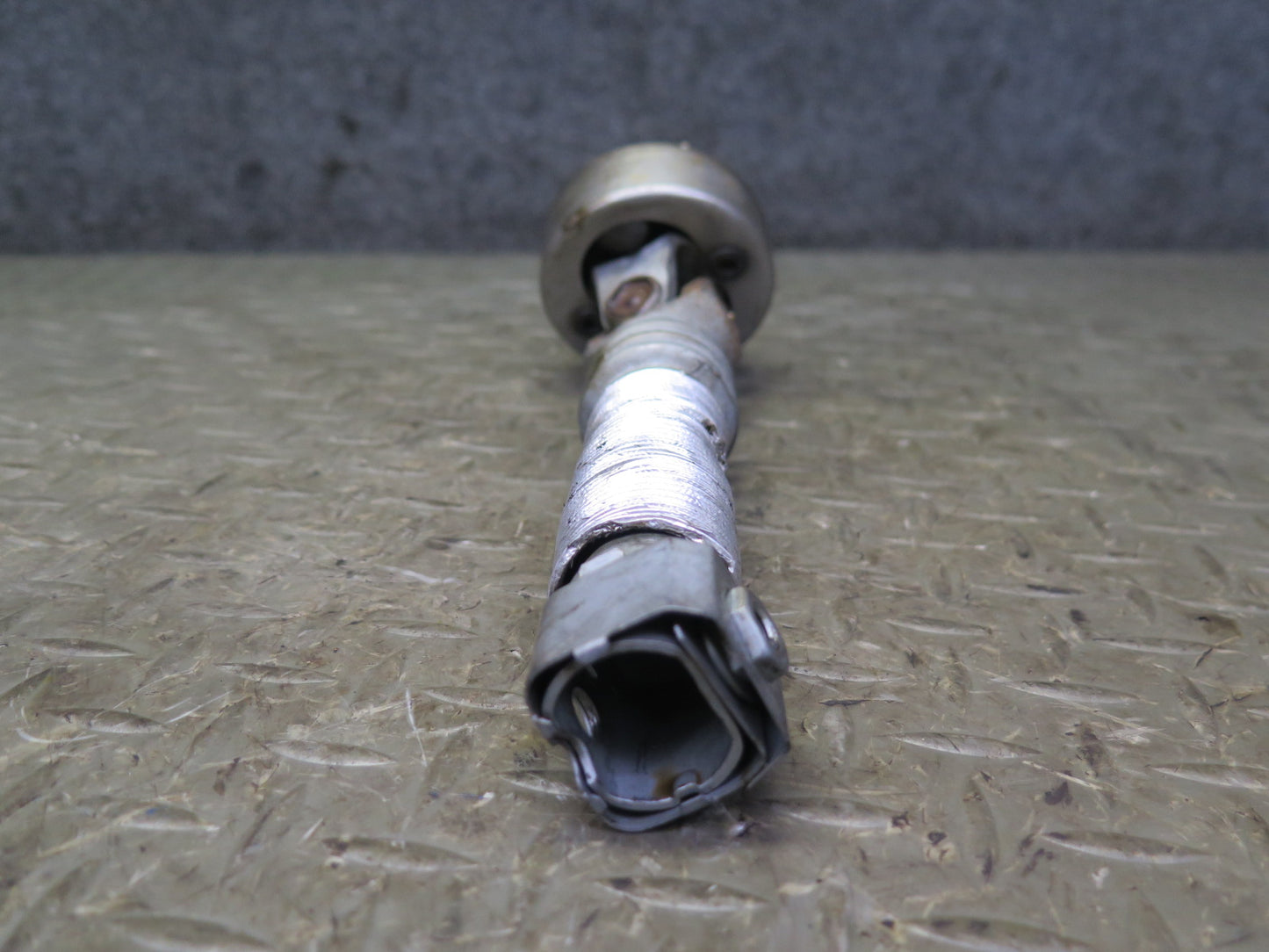 05-11 Mercedes R171 Slk-class Steering Column Lower U Joint Linkage Shaft OEM