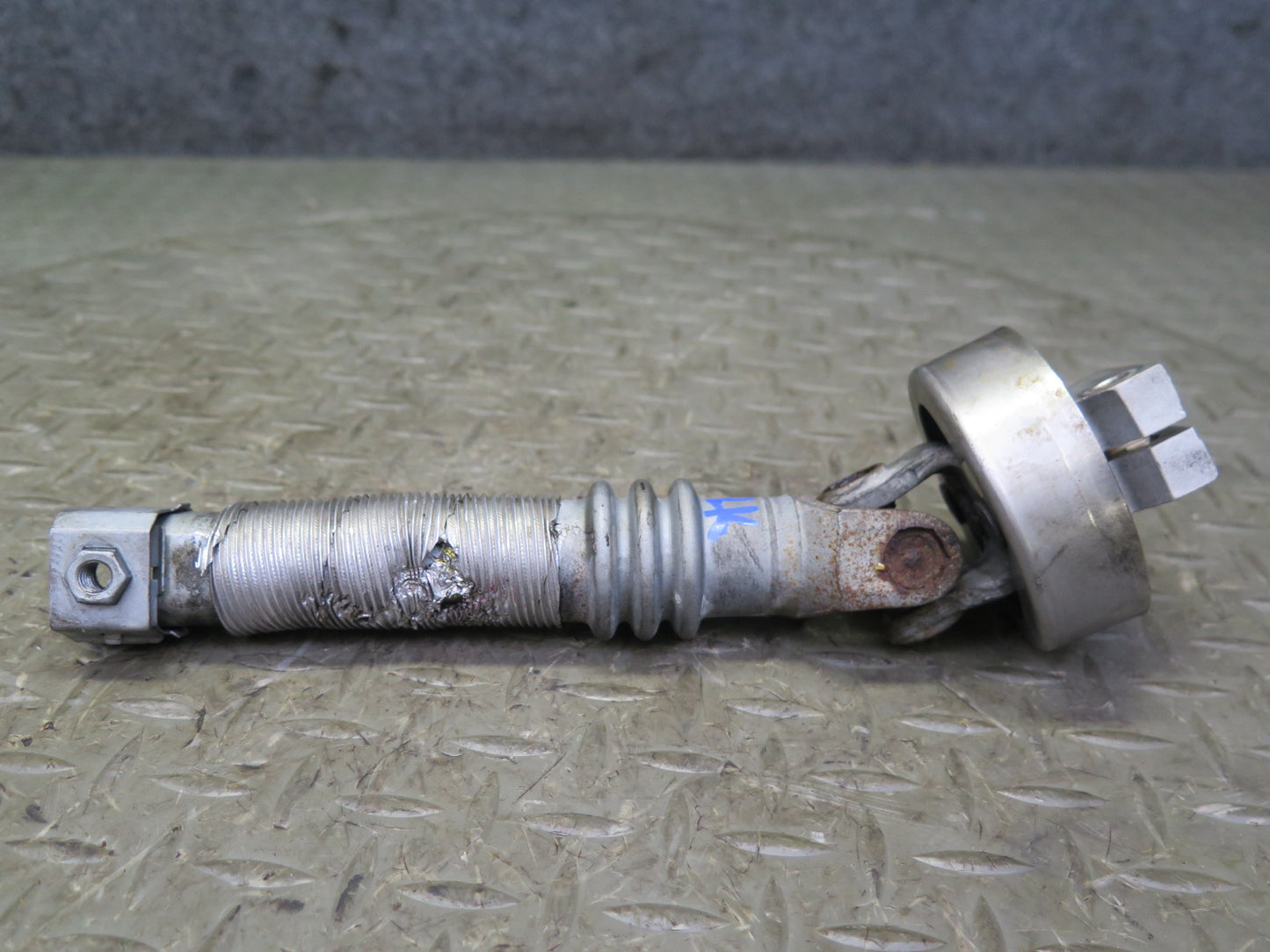 05-11 Mercedes R171 Slk-class Steering Column Lower U Joint Linkage Shaft OEM