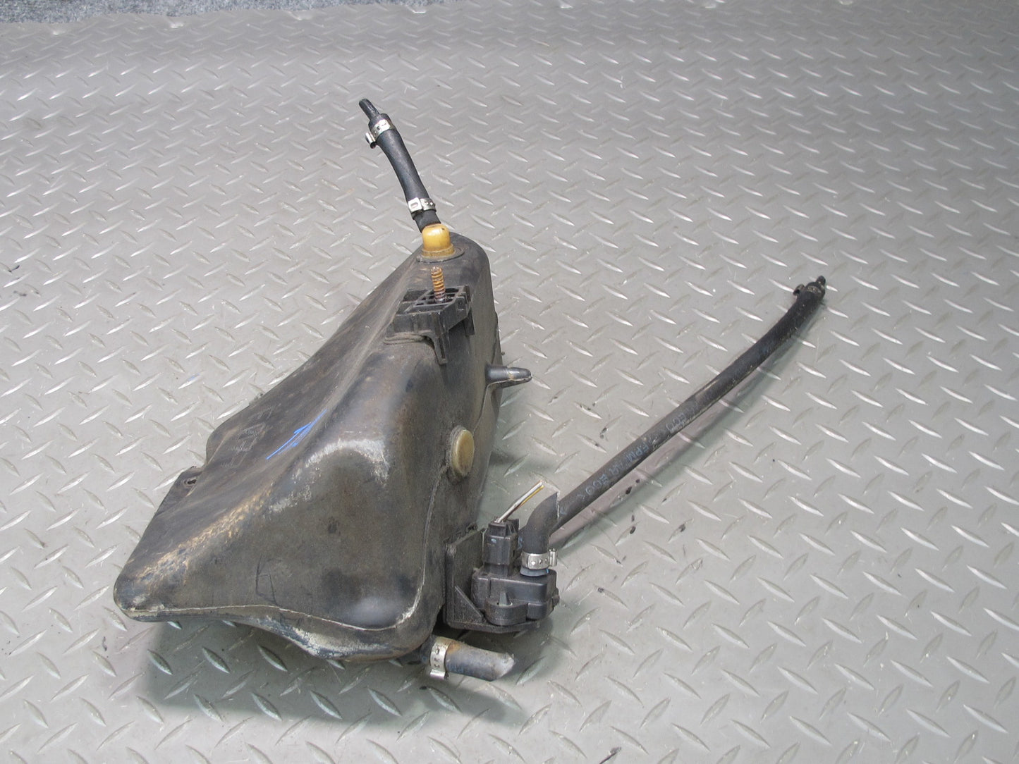 94-99 BMW E36 328iC Engine Coolant Expansion Overflow Reservoir Tank 1182156