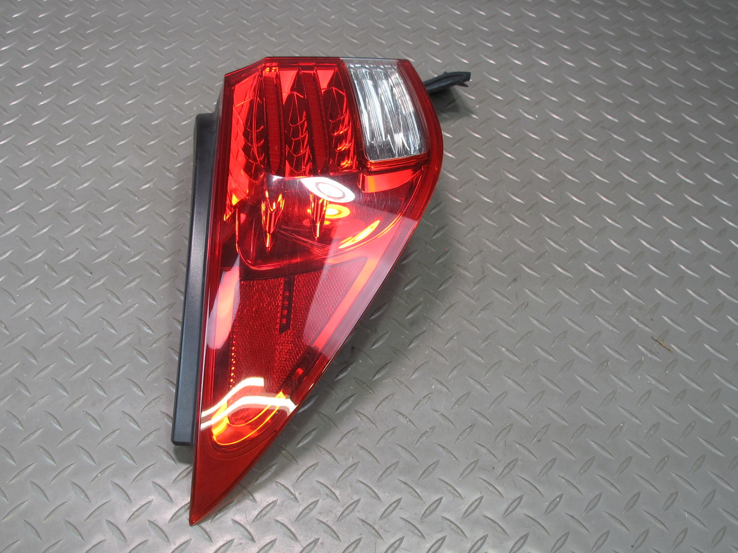 10-13 Lexus IS350 IS250 Convertible Rear Left Side Outer Tail Light Lamp OEM